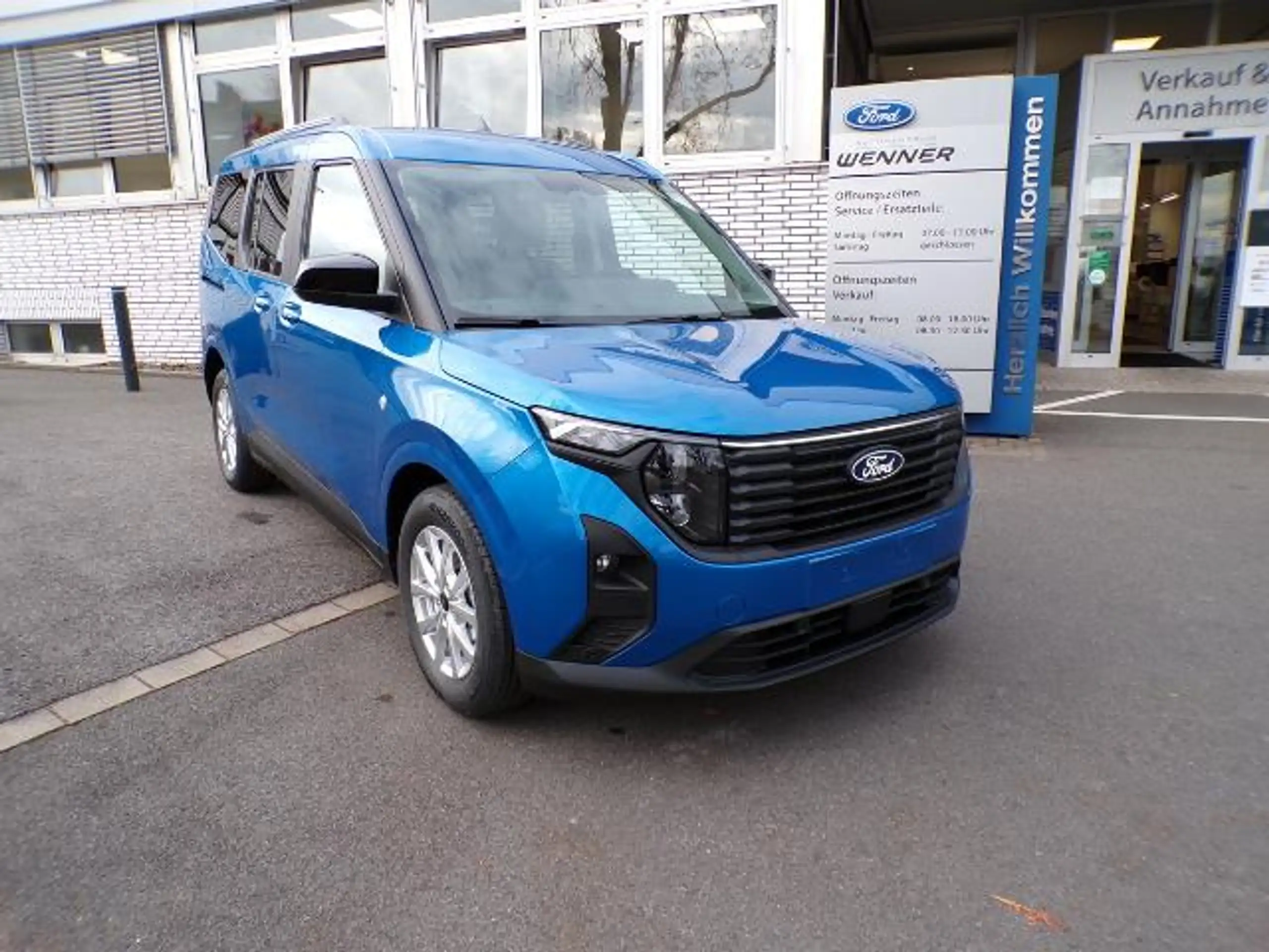 Ford Tourneo Courier 2024