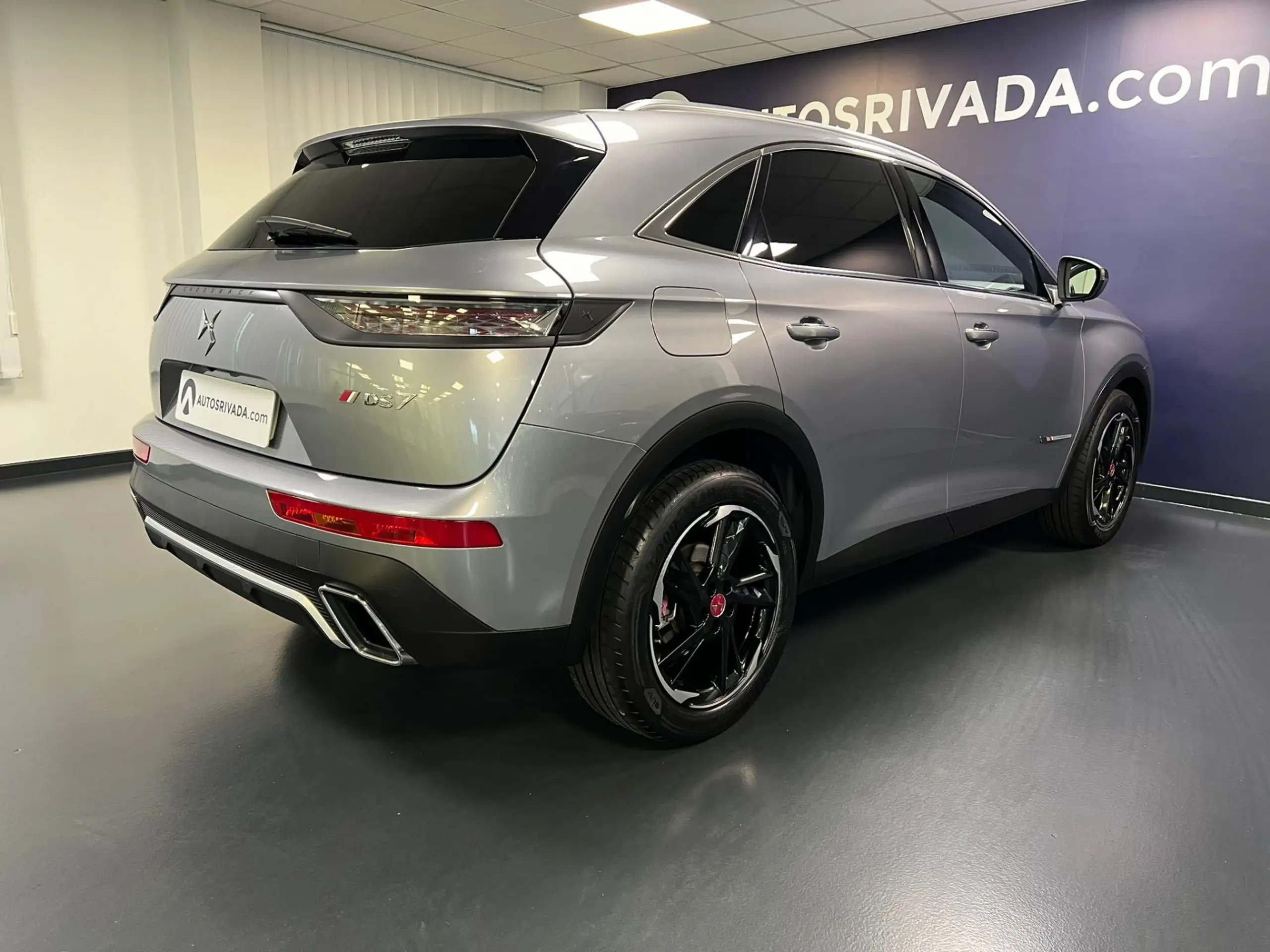 DS Automobiles - DS 7 Crossback