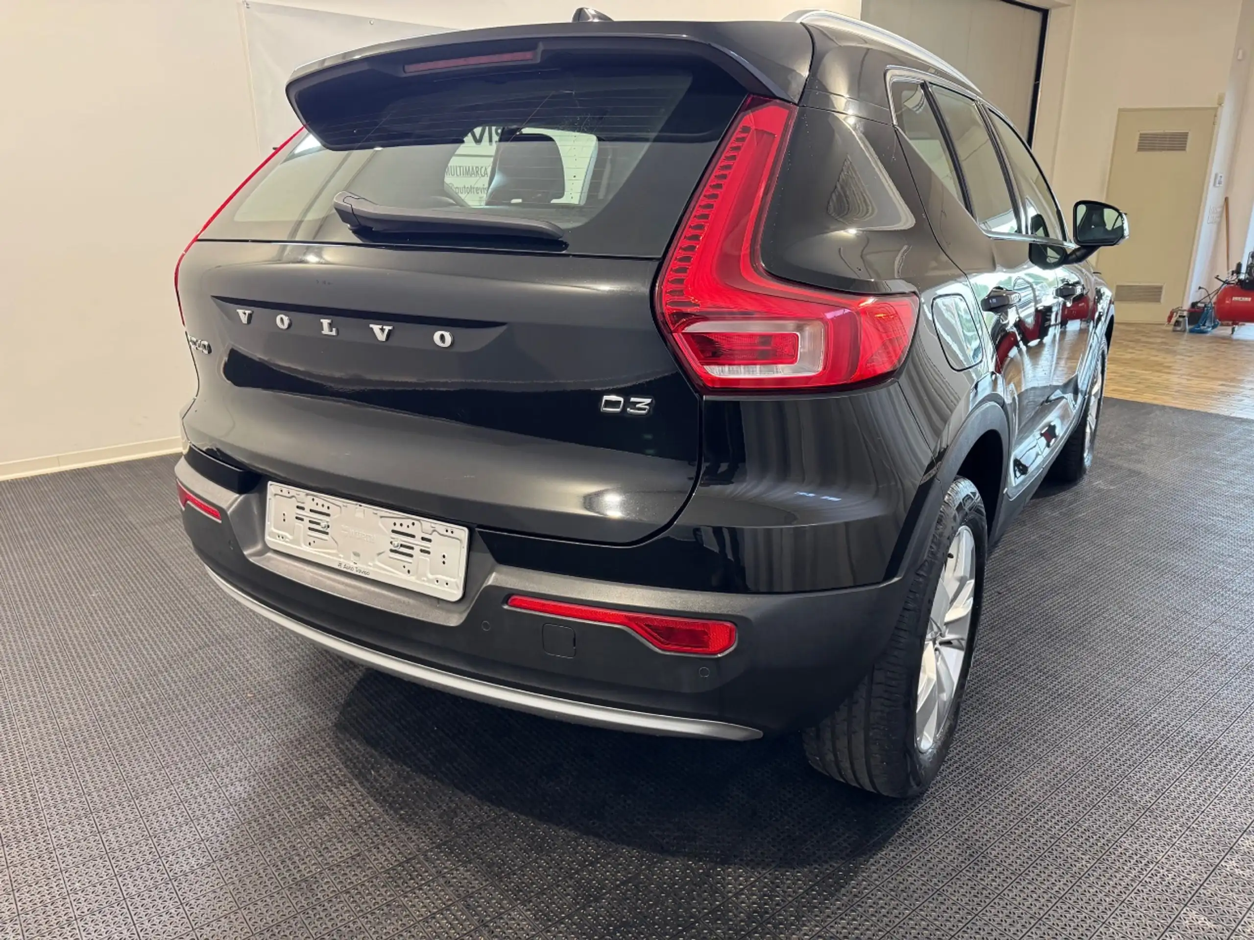 Volvo - XC40