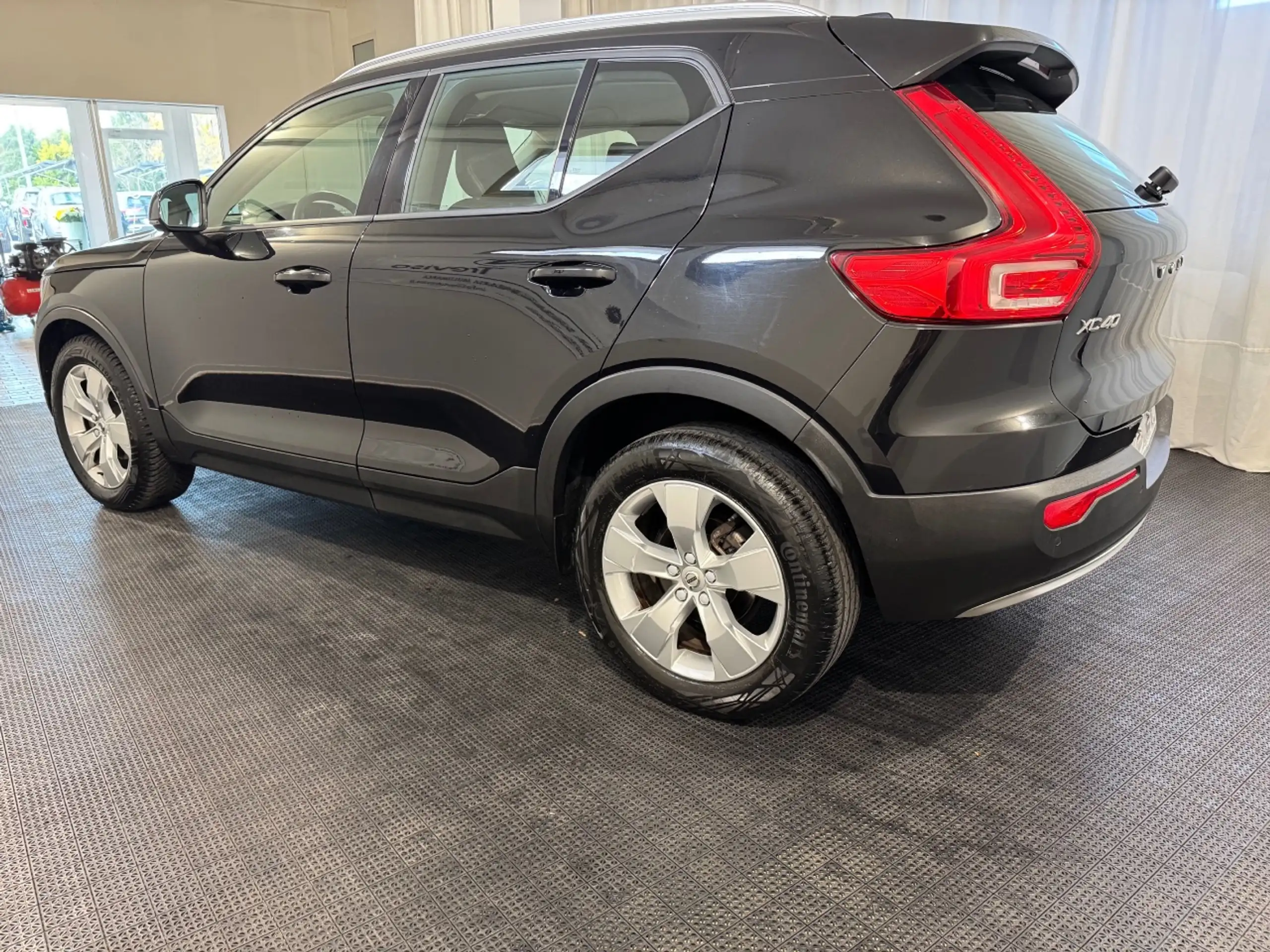 Volvo - XC40