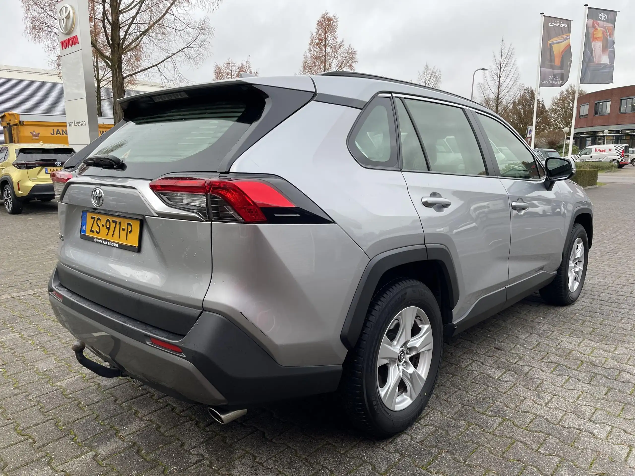 Toyota - RAV 4