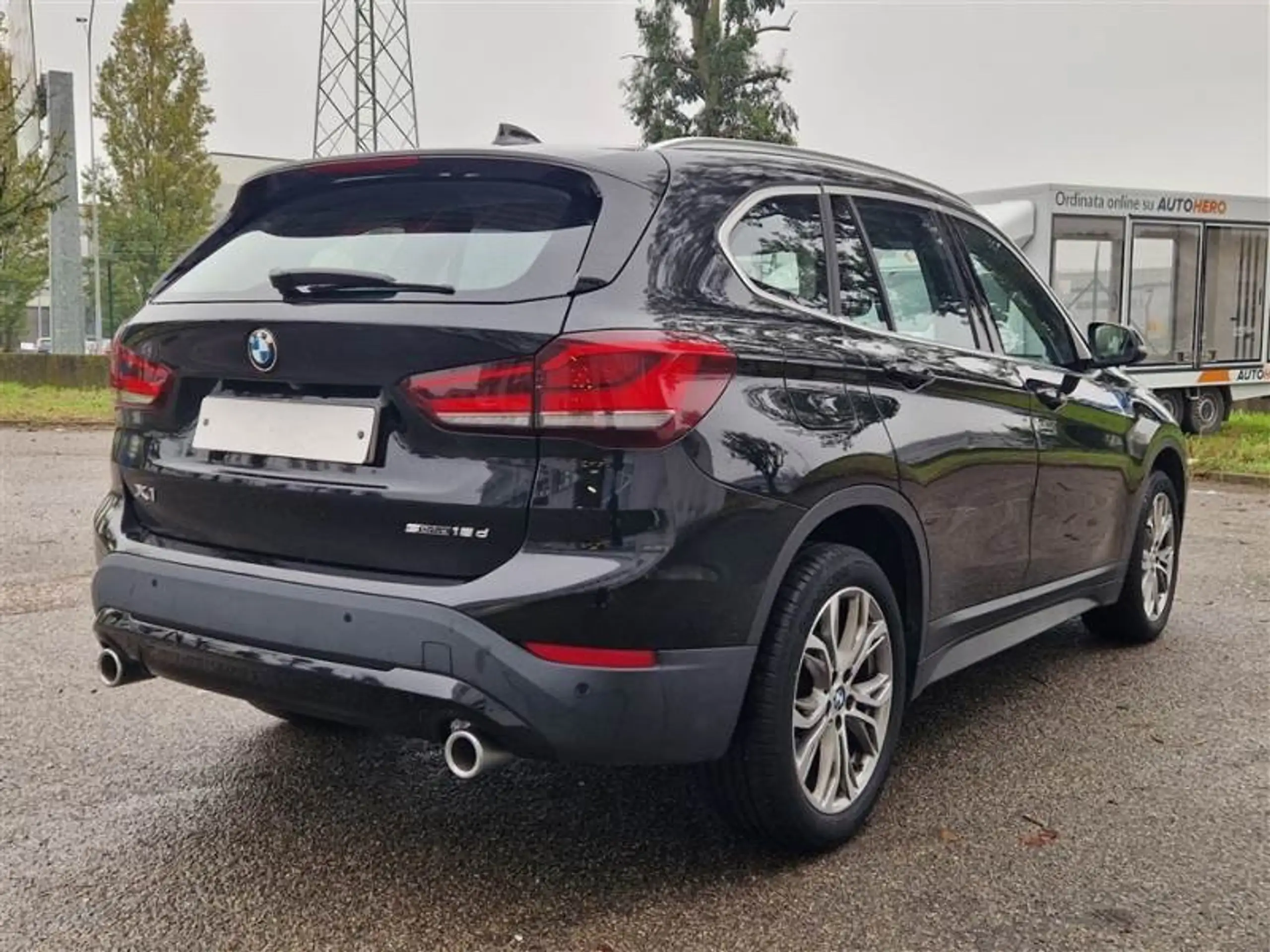 BMW - X1