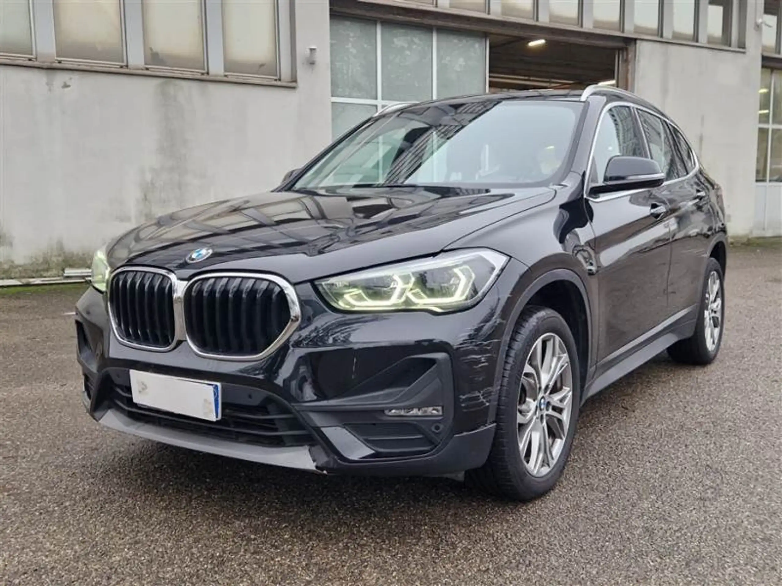 BMW - X1