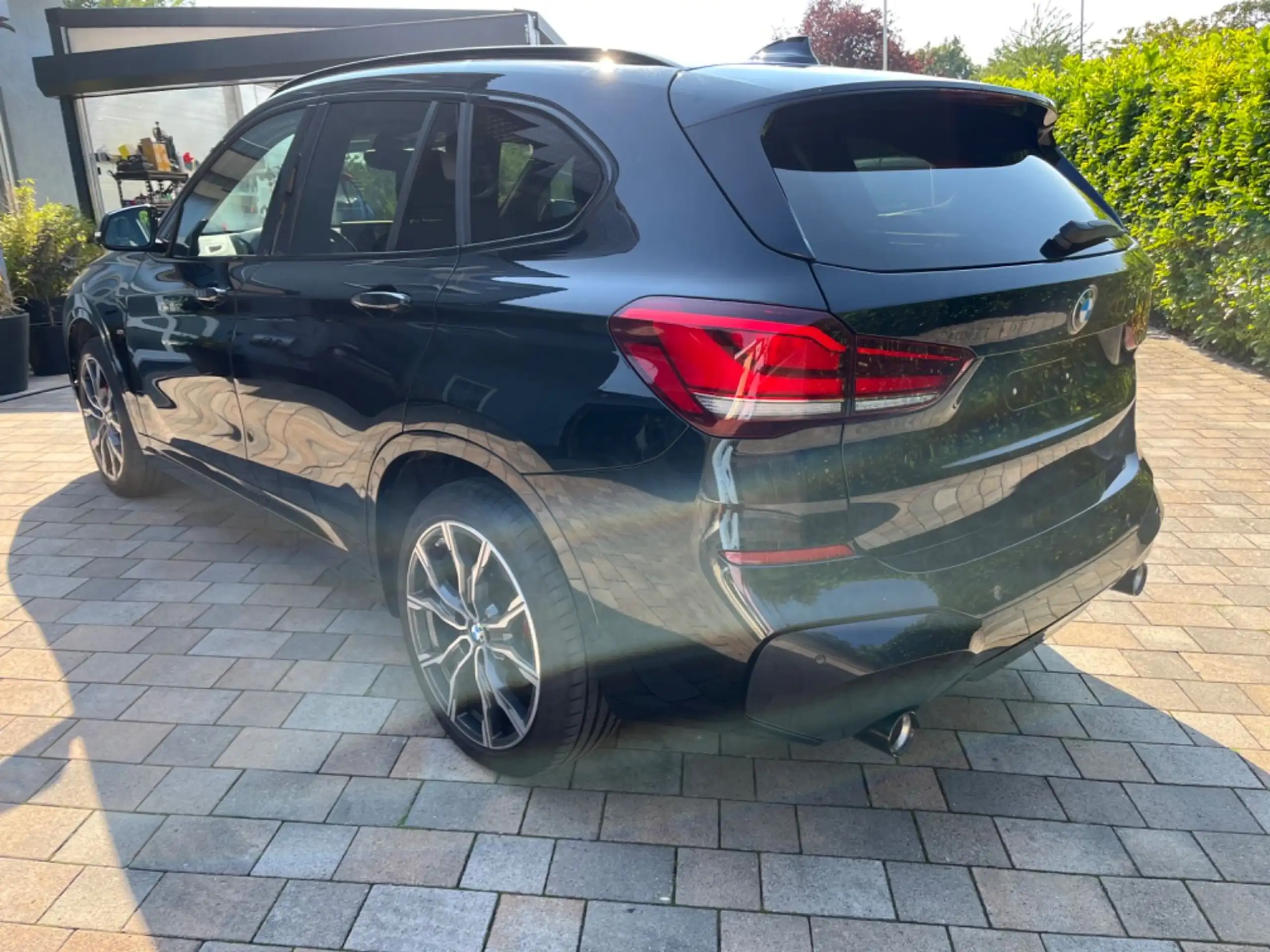 BMW - X1