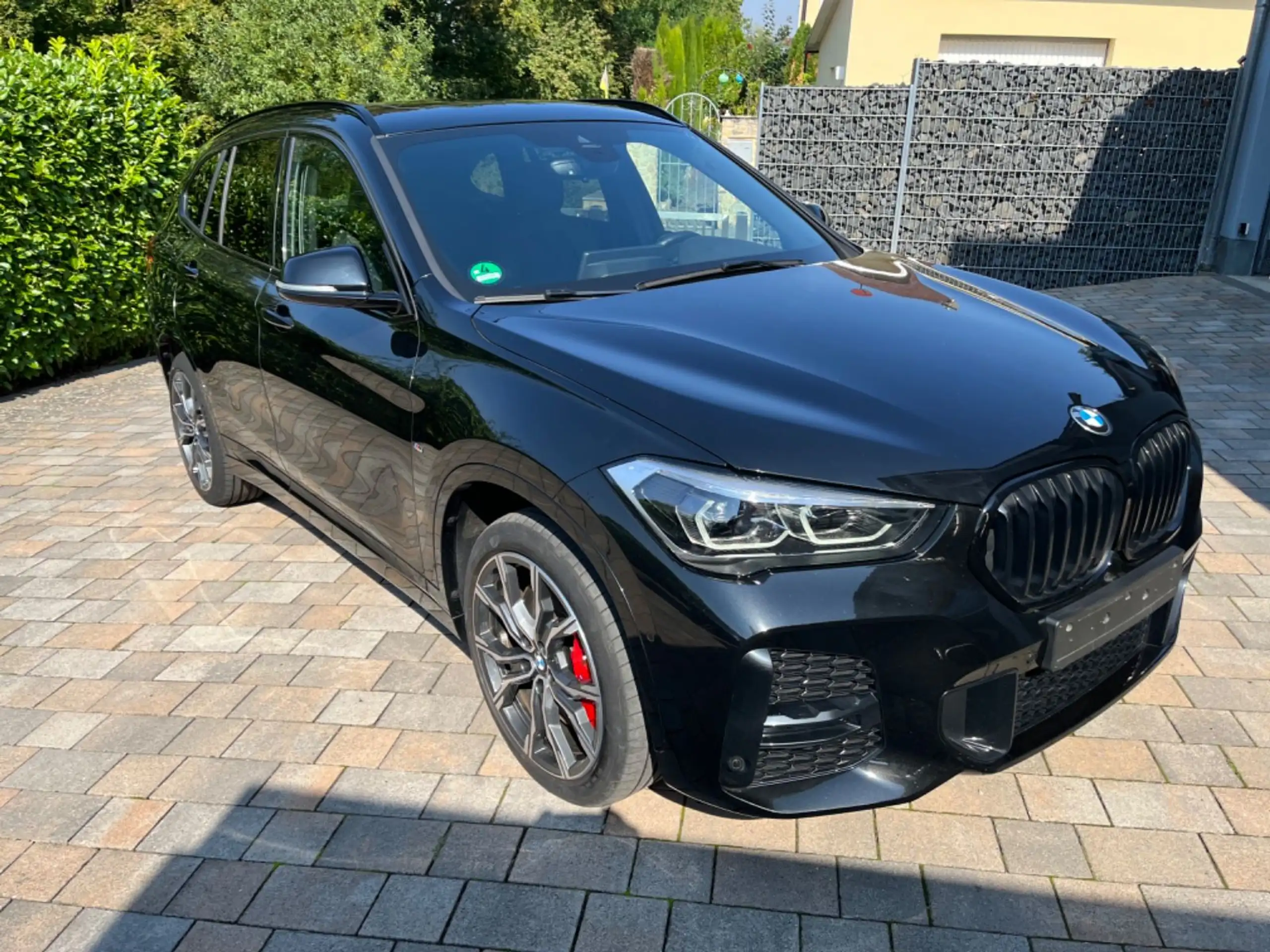 BMW - X1