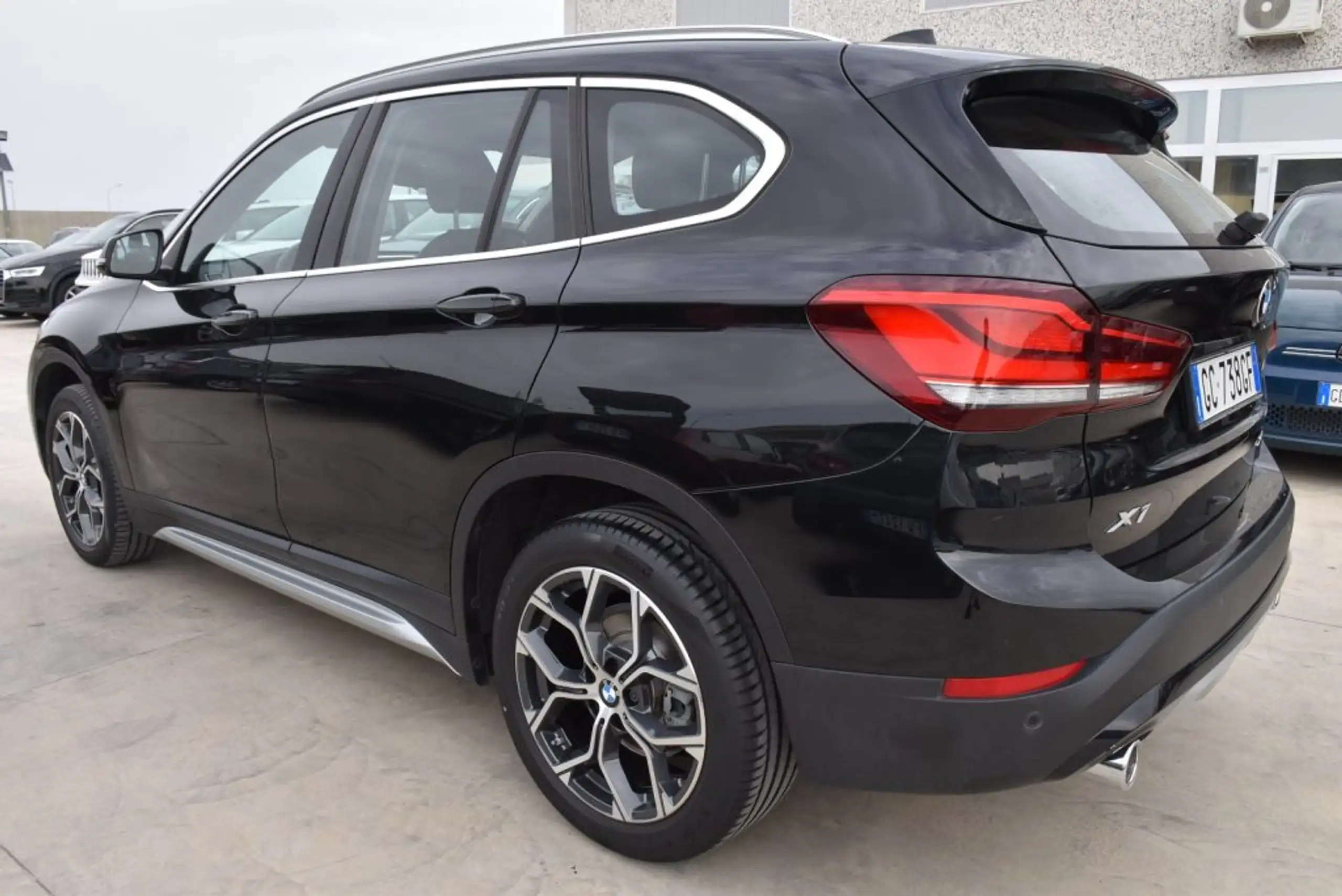 BMW - X1