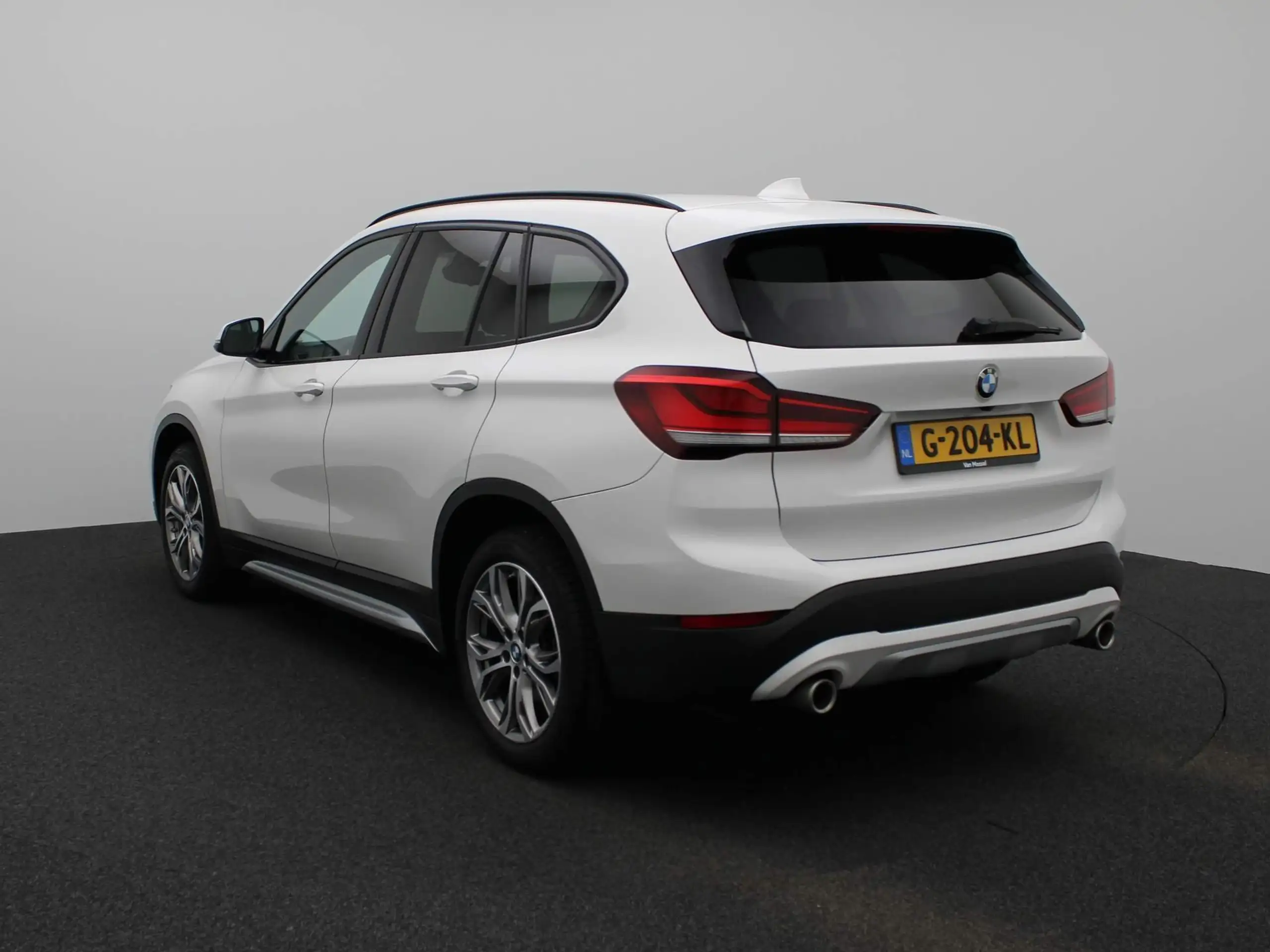 BMW - X1