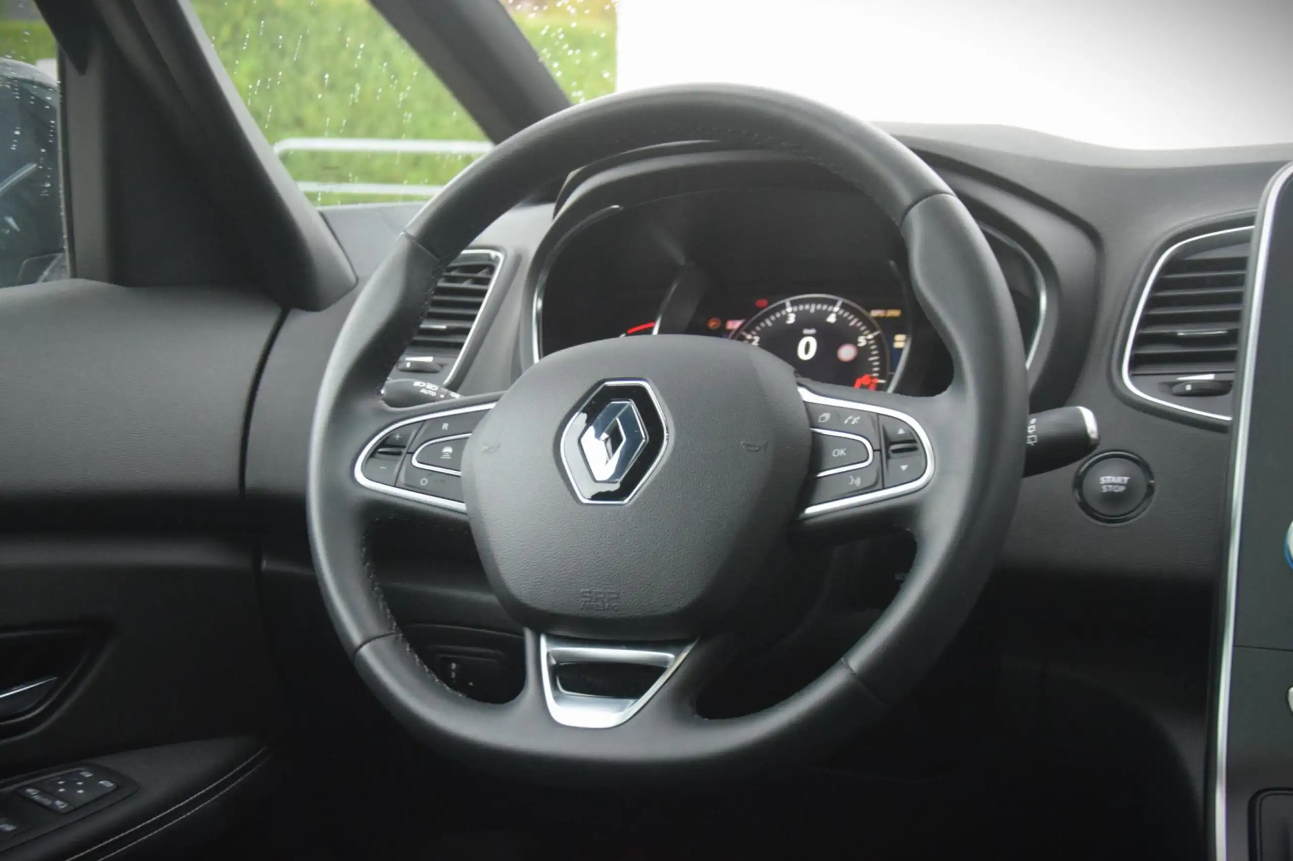 Renault - Scenic