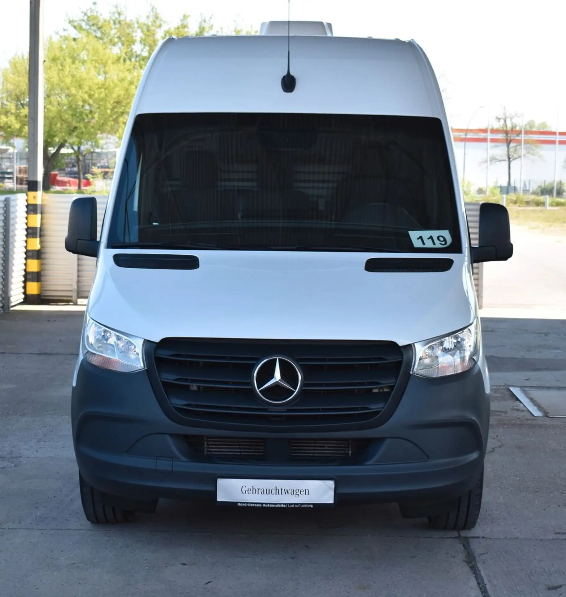 Mercedes-Benz - Sprinter