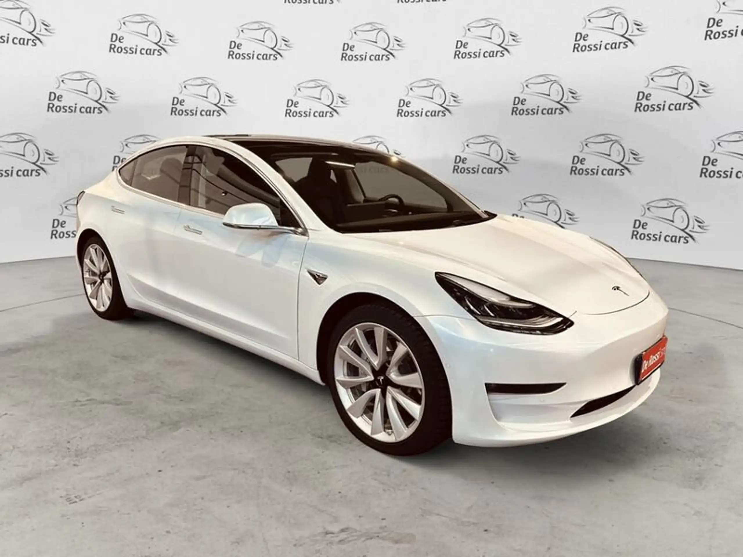 Tesla - Model 3