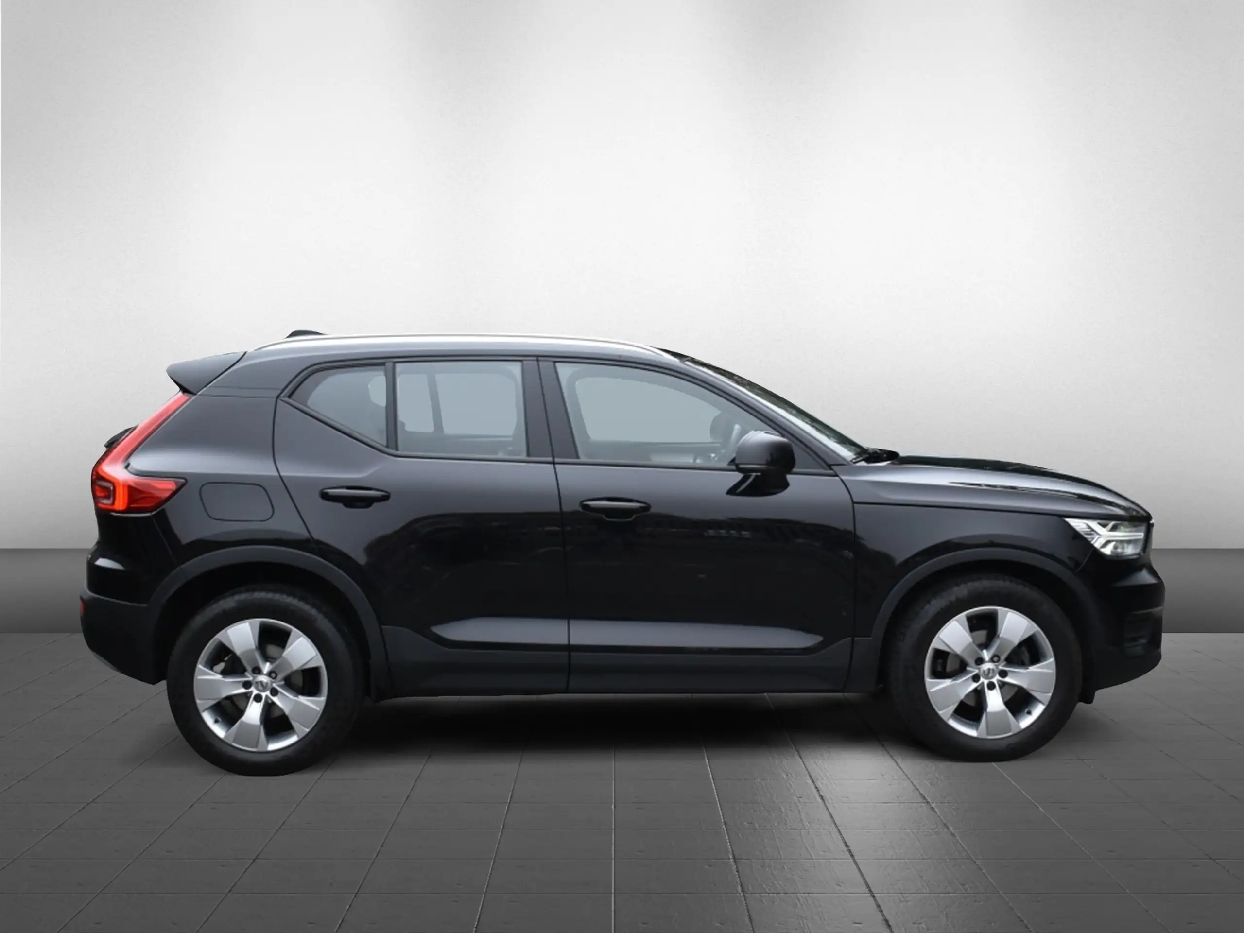 Volvo - XC40