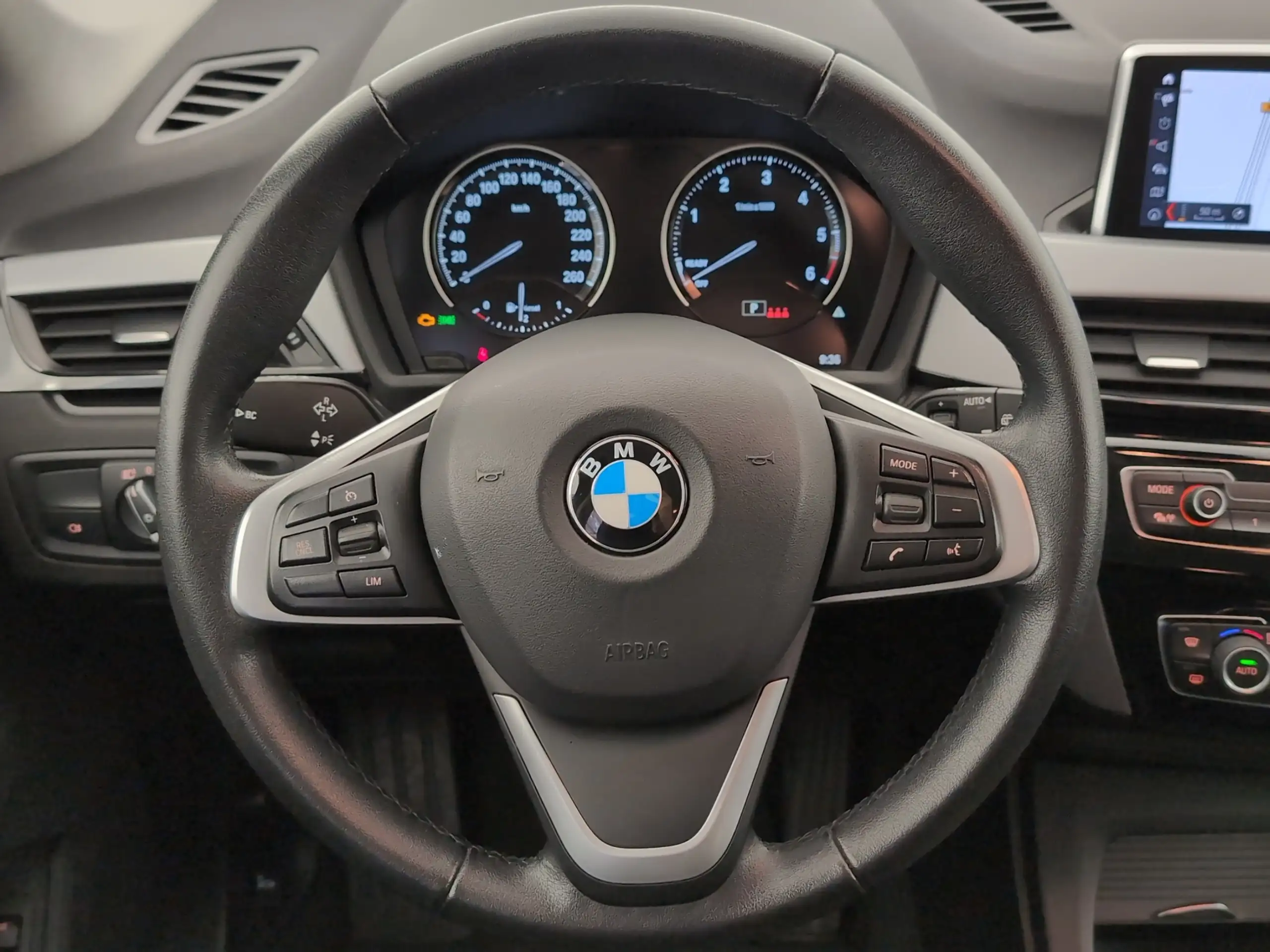 BMW - X1