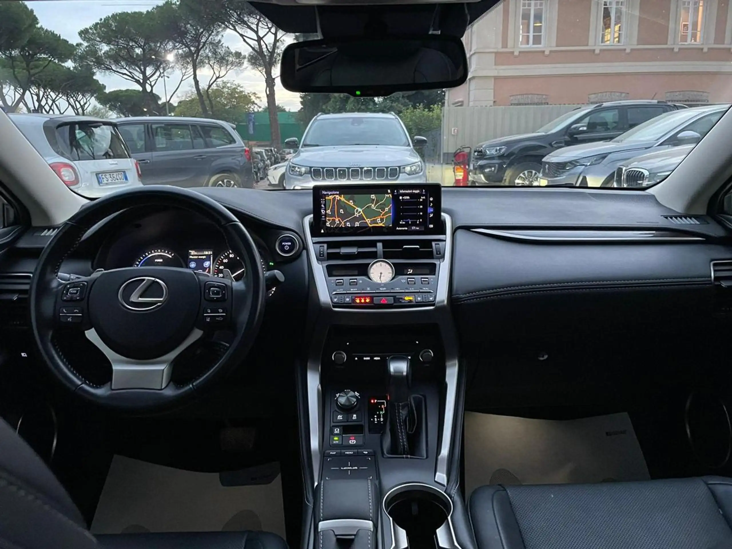 Lexus - NX 300h