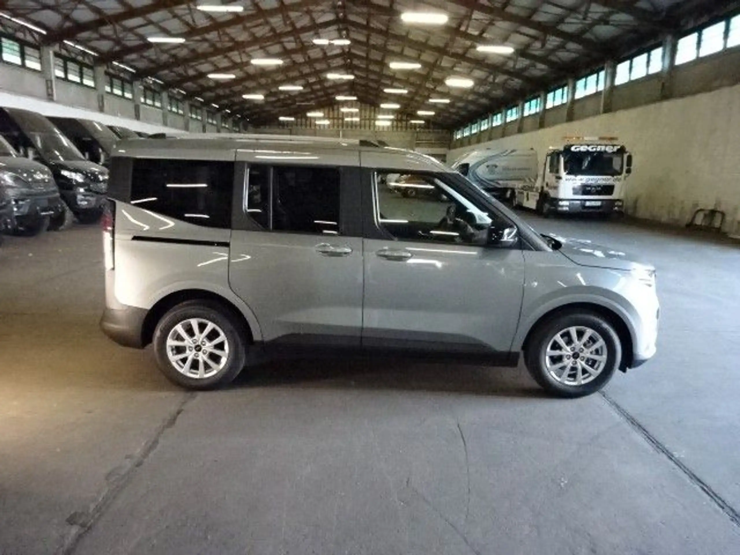 Ford - Tourneo Courier