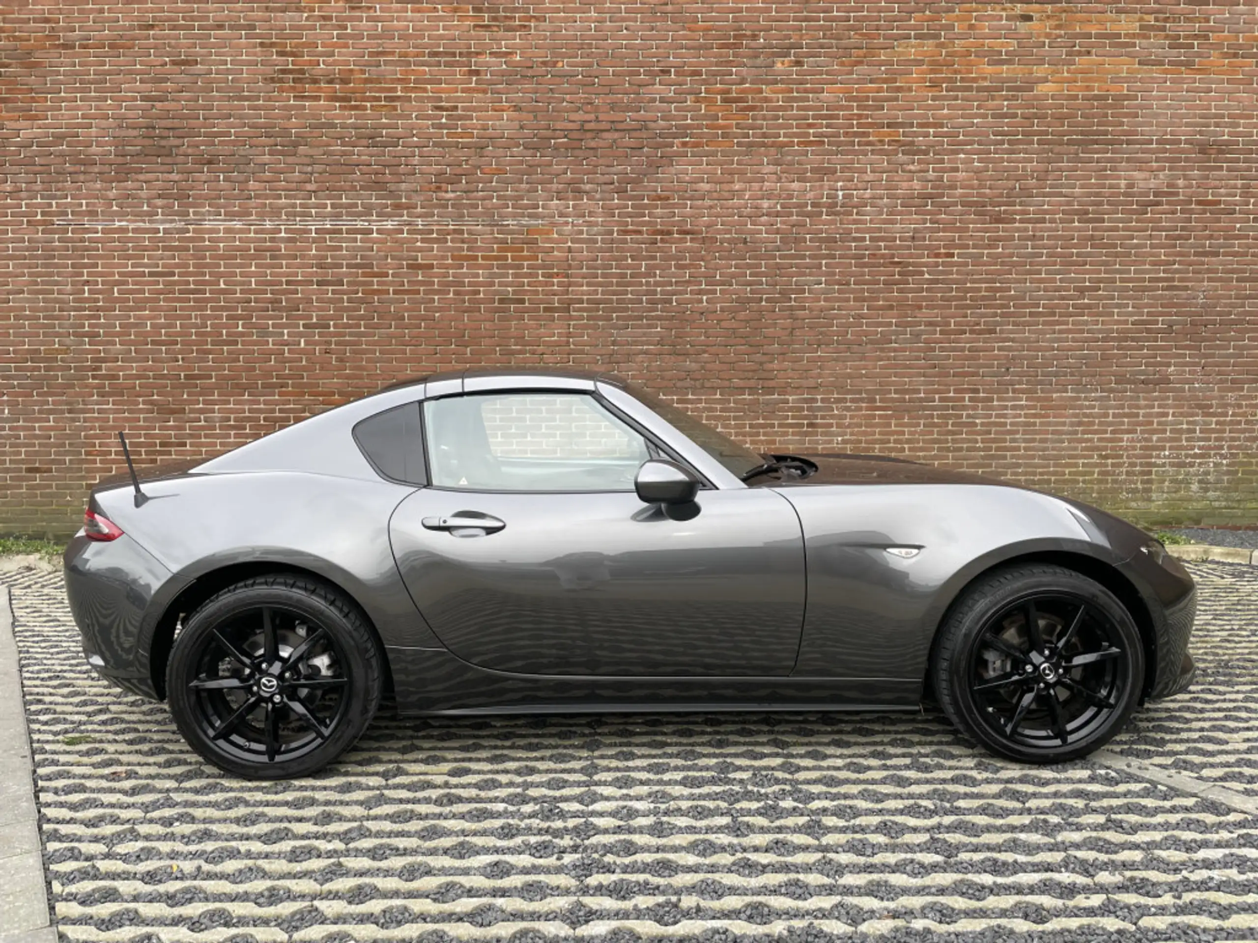 Mazda - MX-5