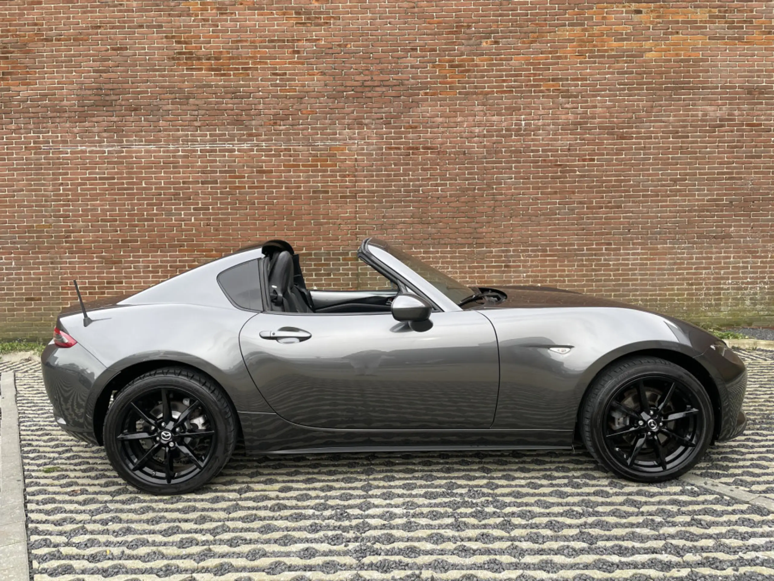 Mazda - MX-5