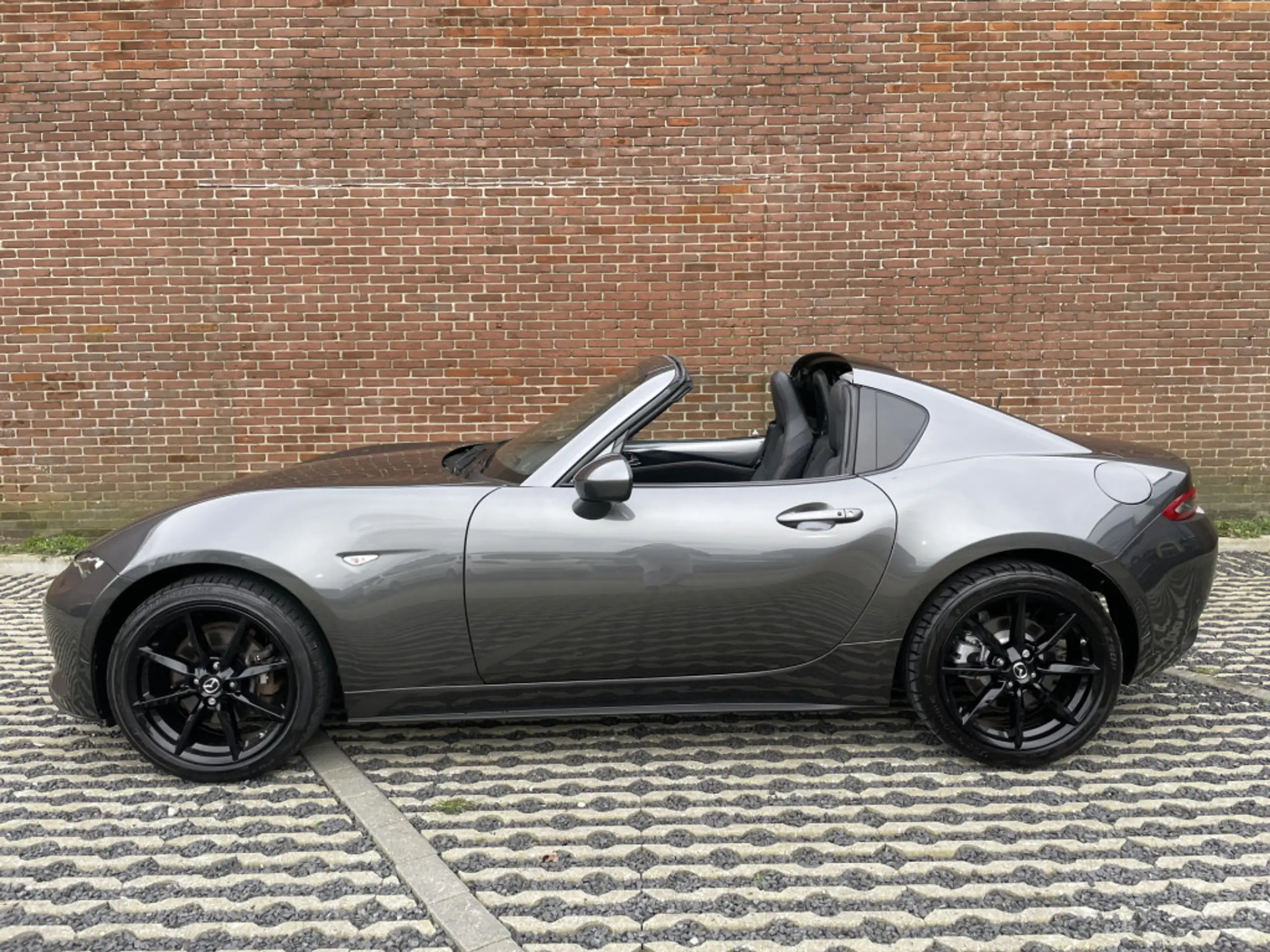 Mazda - MX-5