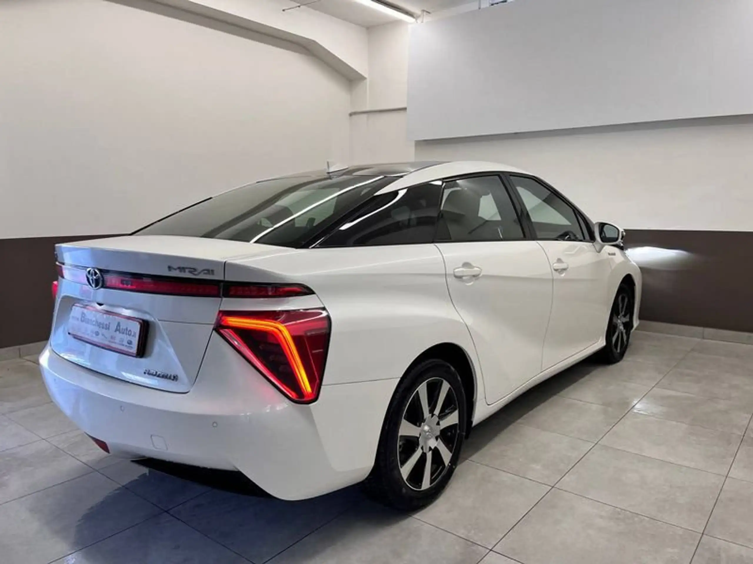 Toyota - Mirai