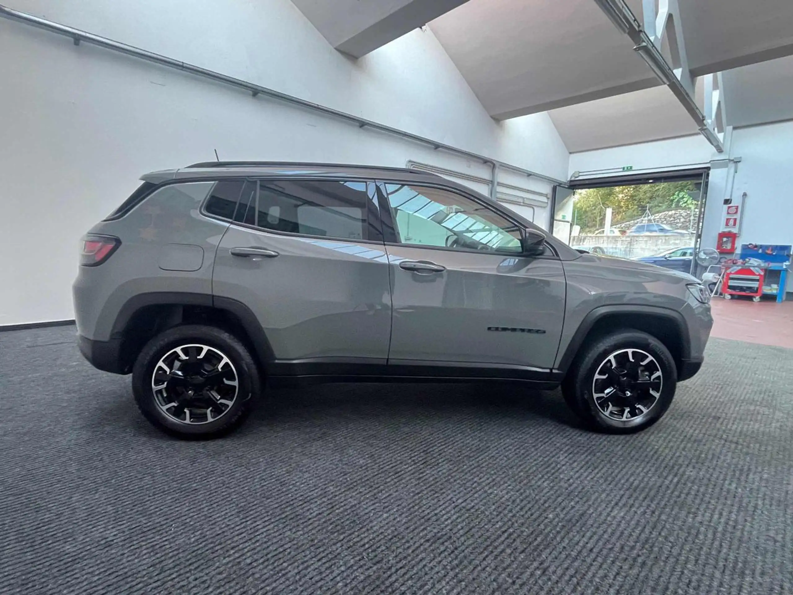 Jeep - Compass