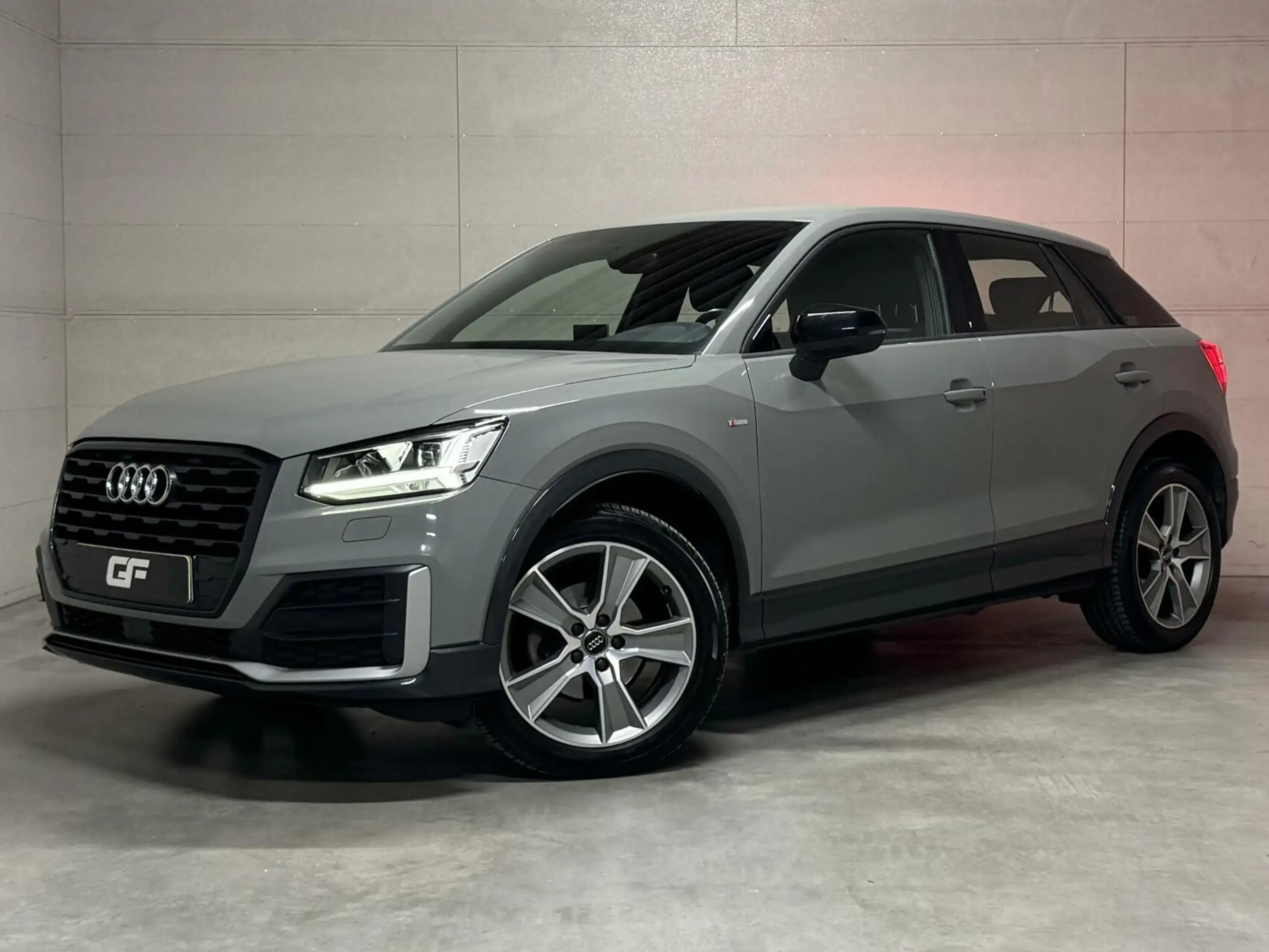 Audi - Q2