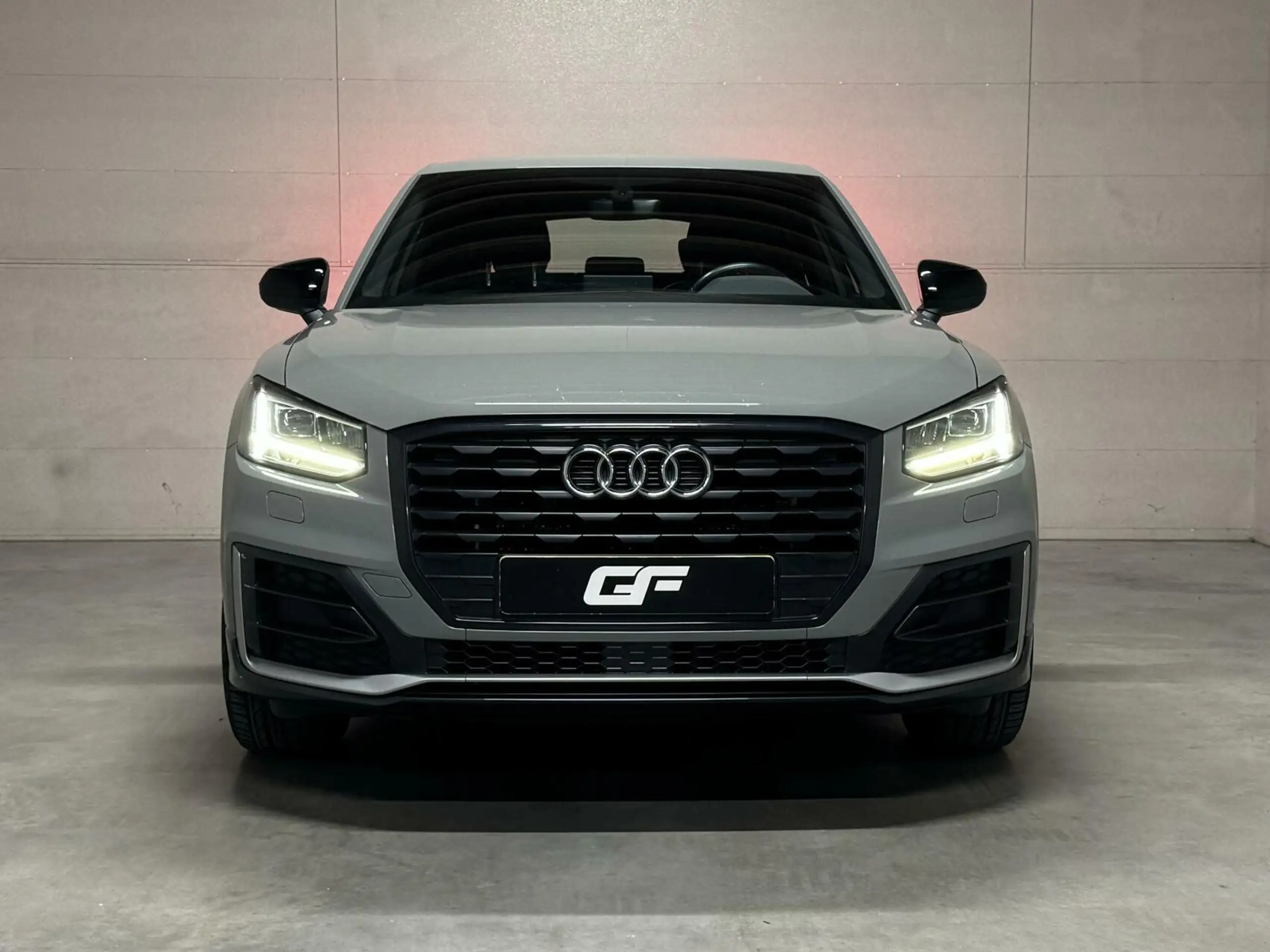 Audi - Q2