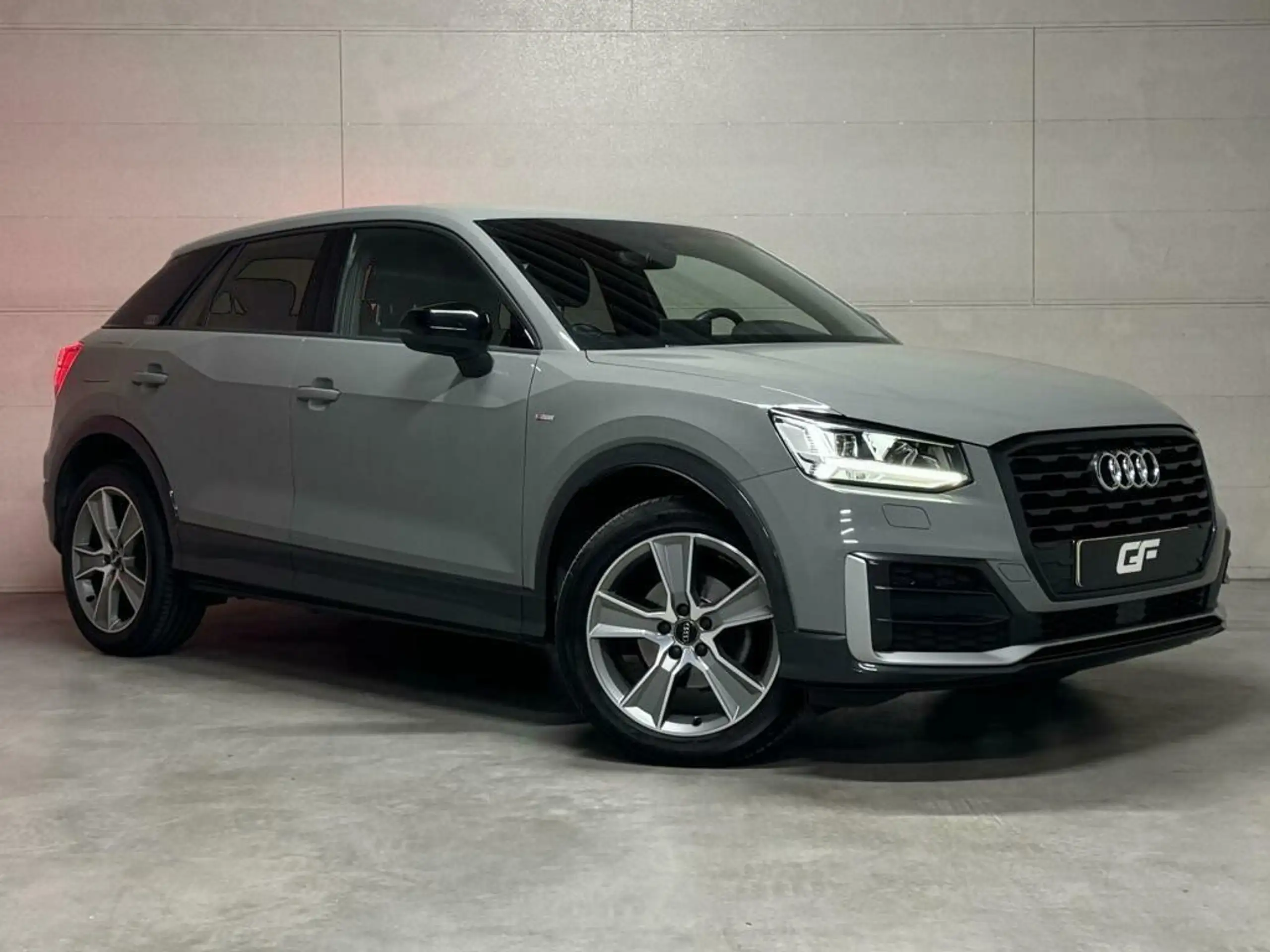 Audi - Q2