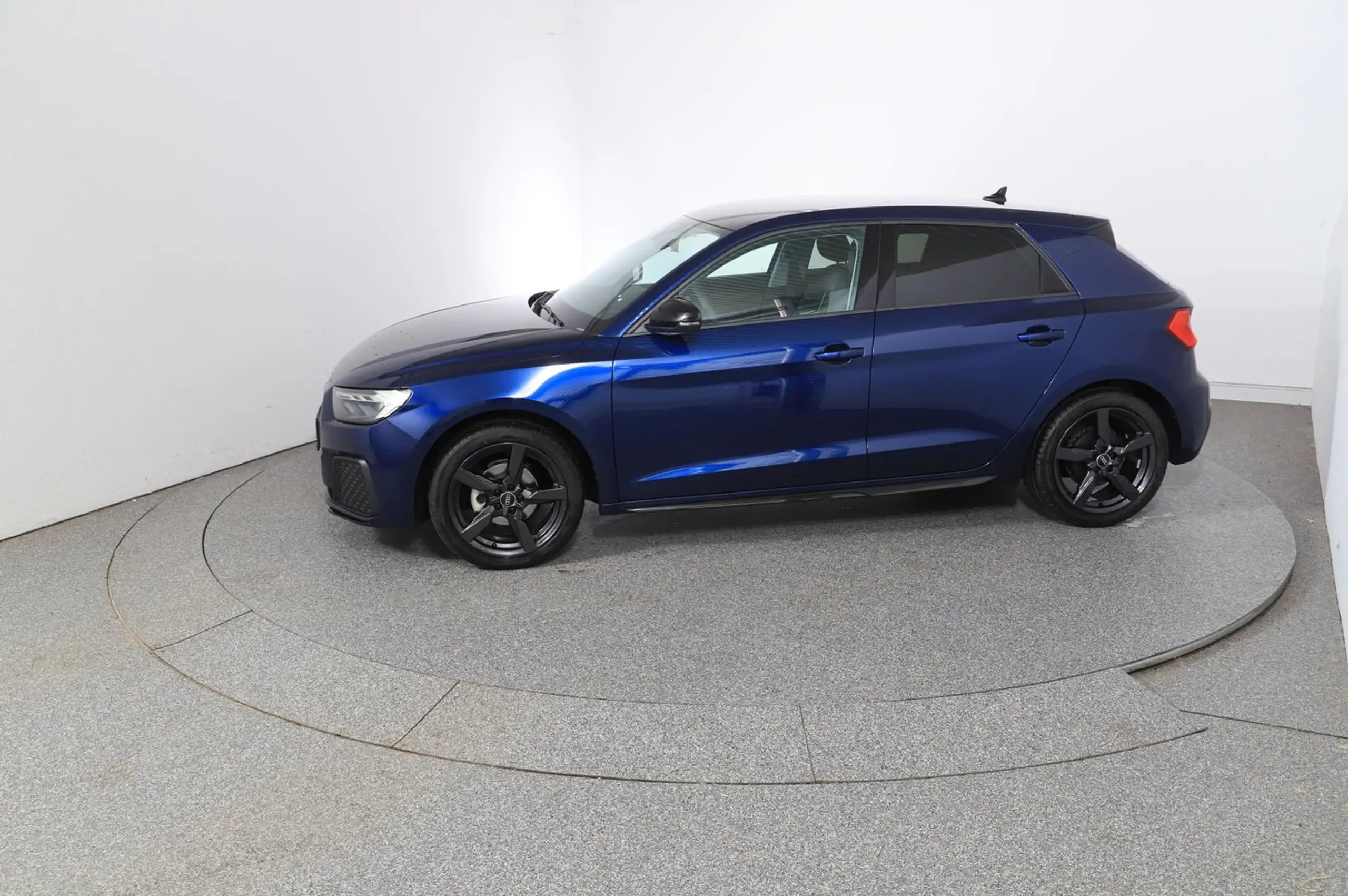 Audi - A1