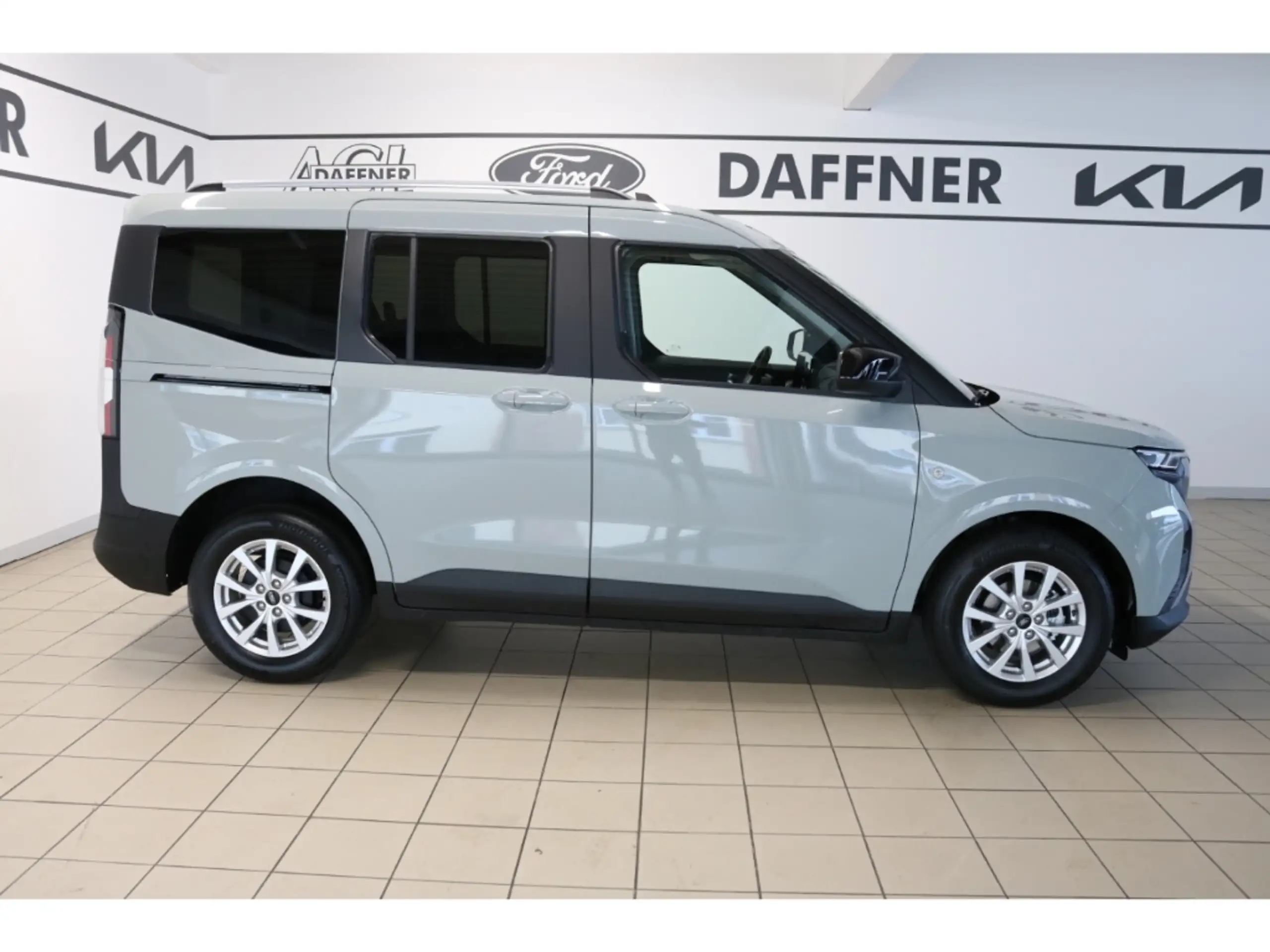 Ford - Tourneo Courier