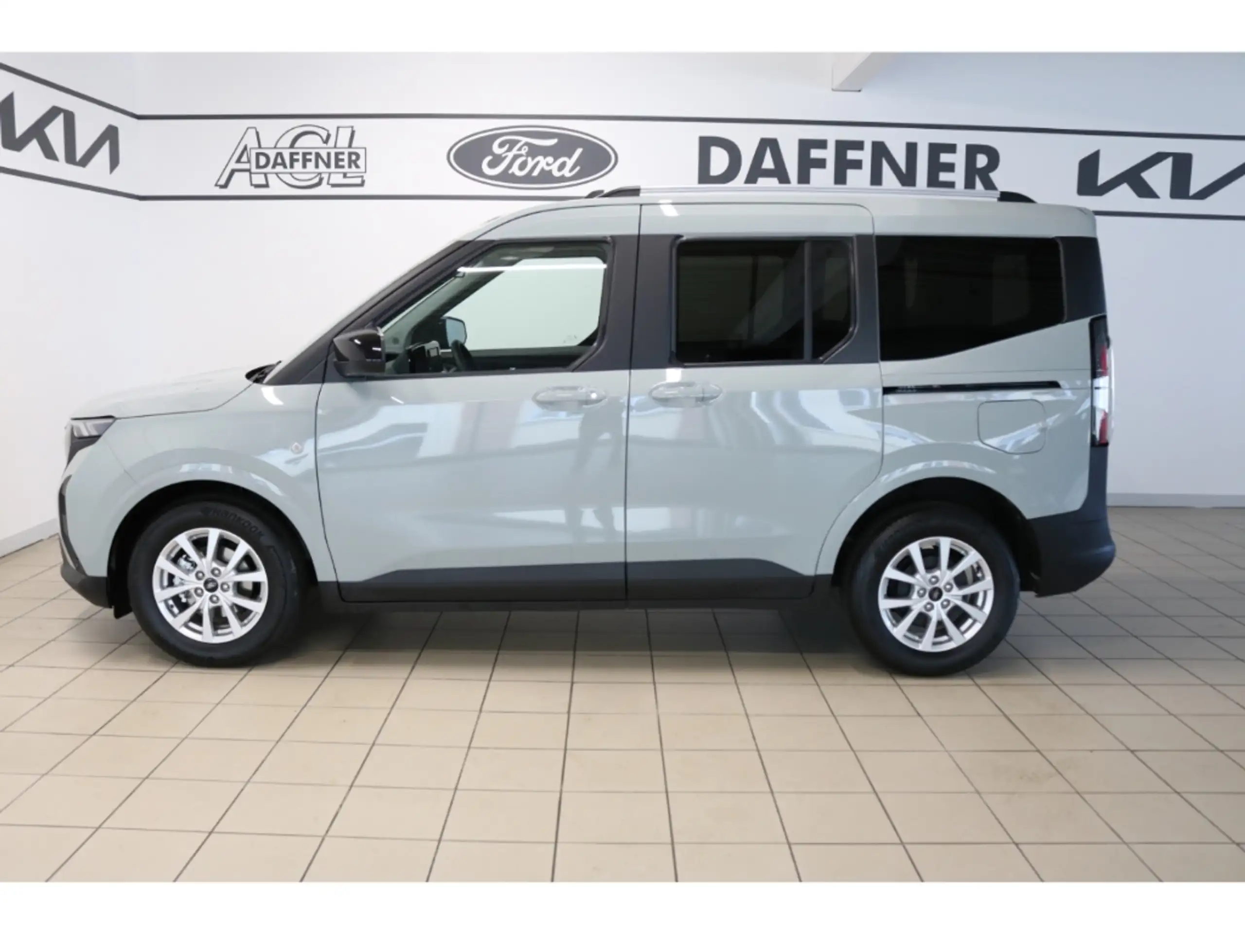 Ford - Tourneo Courier