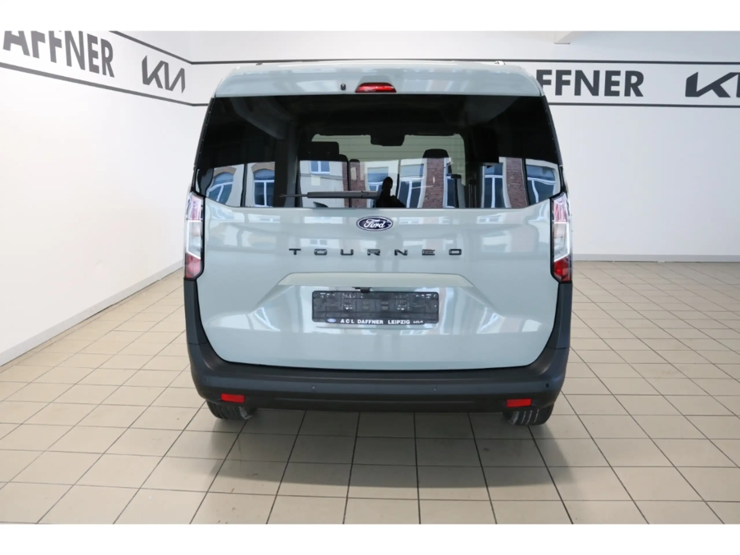 Ford - Tourneo Courier