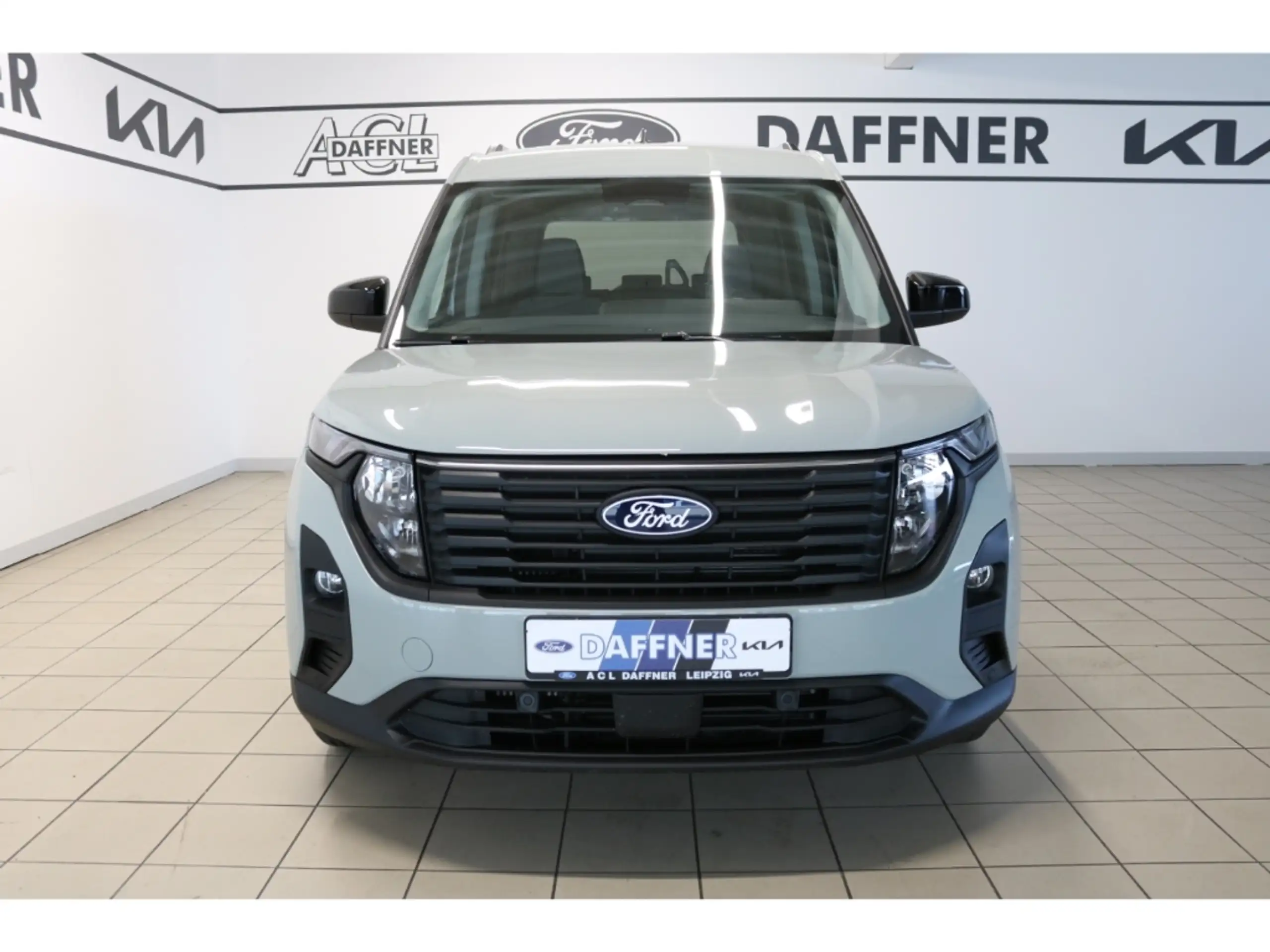 Ford - Tourneo Courier