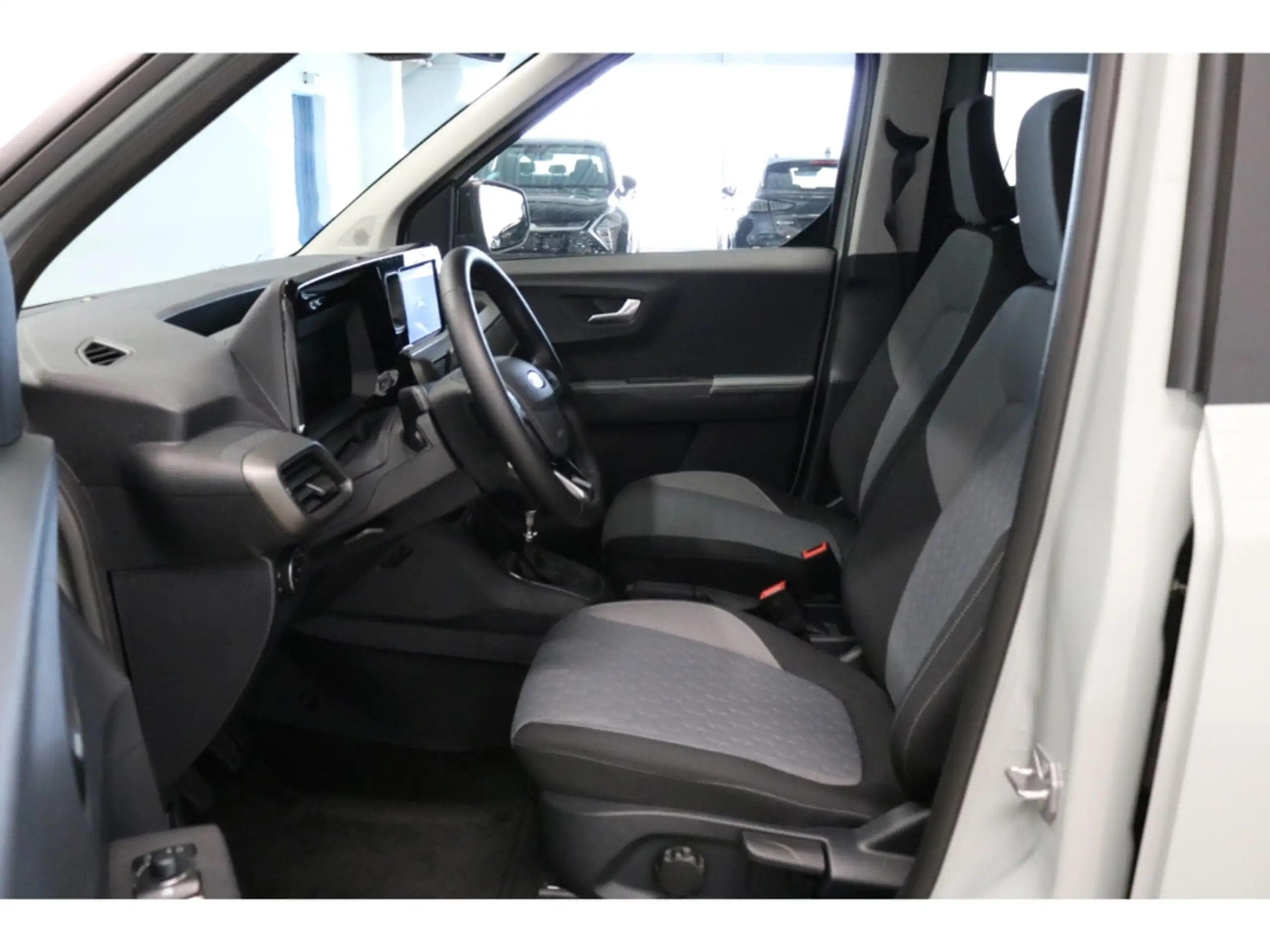 Ford - Tourneo Courier