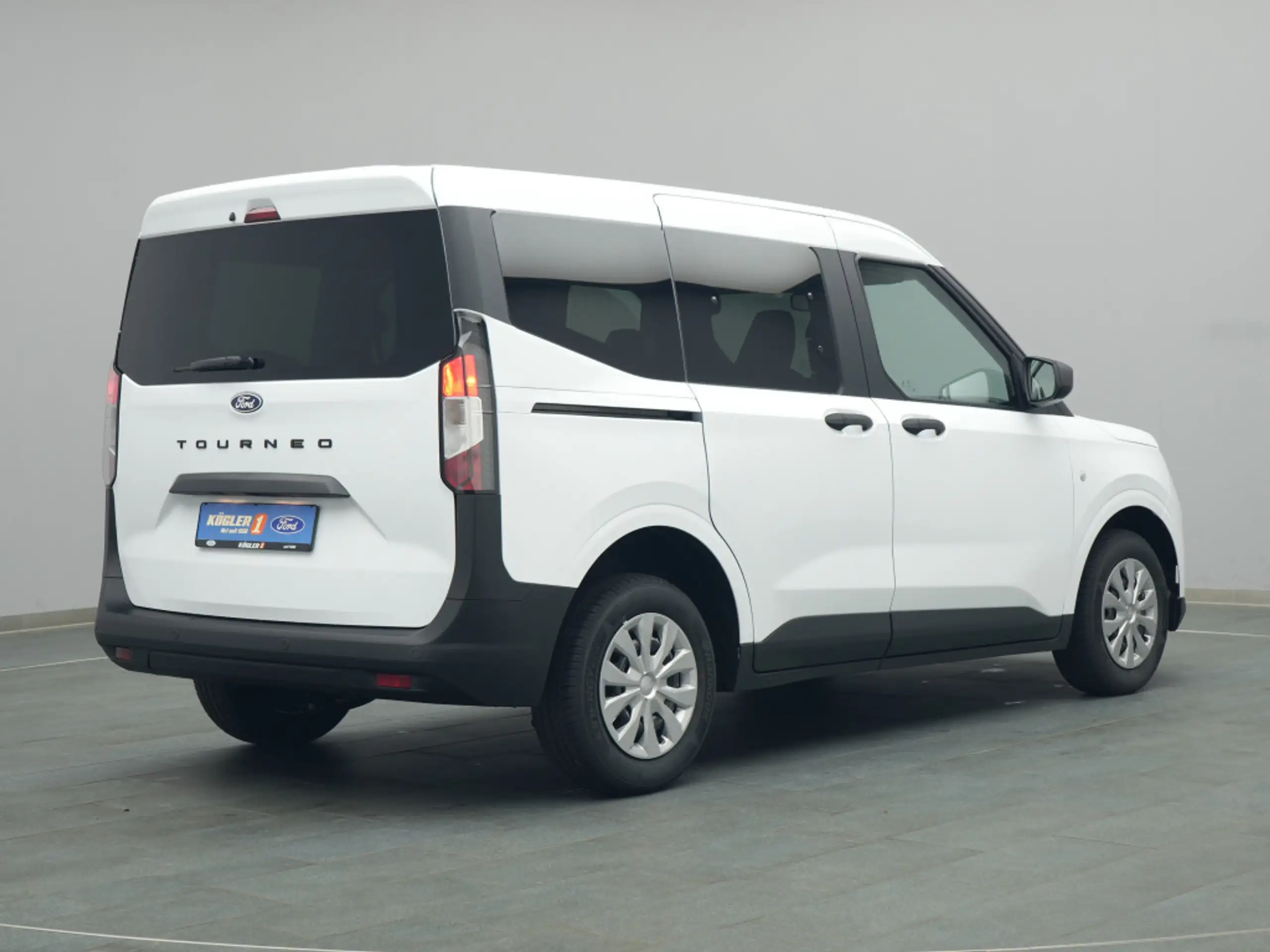 Ford - Tourneo Courier