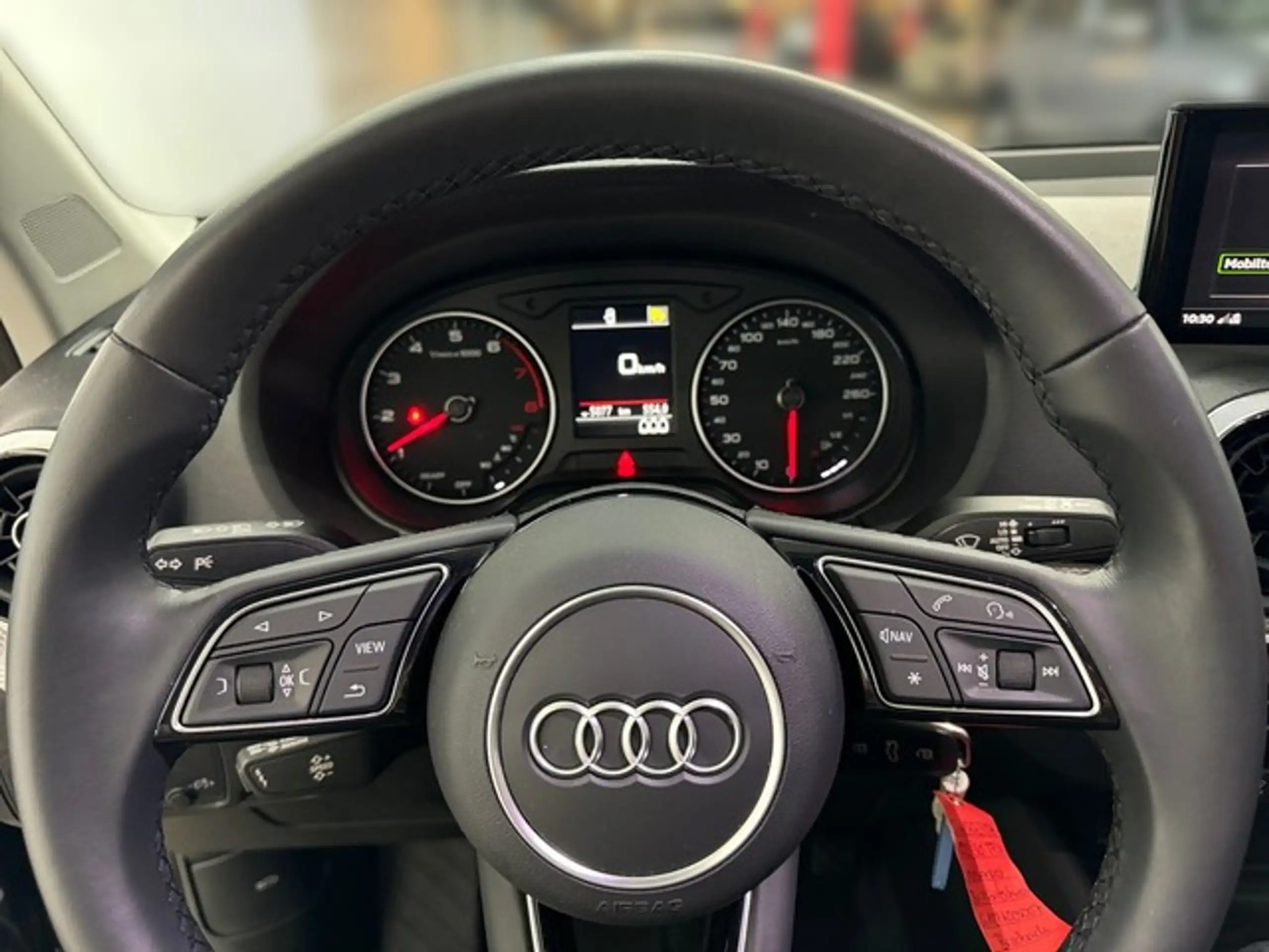 Audi - Q2