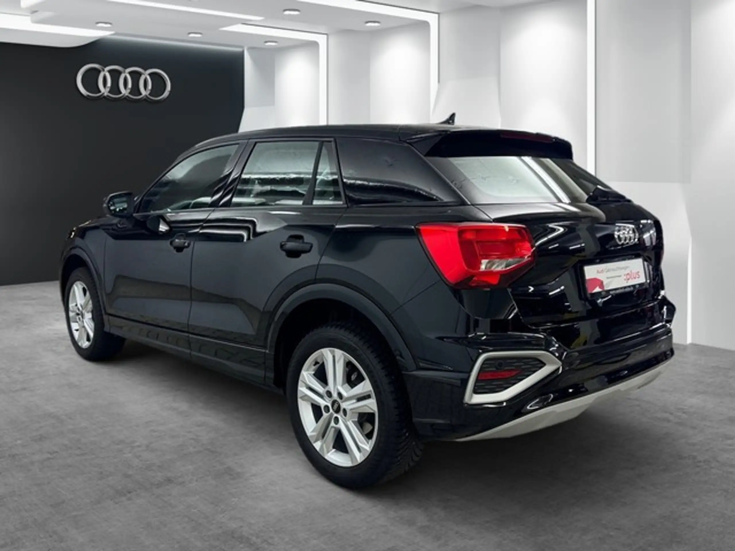 Audi - Q2