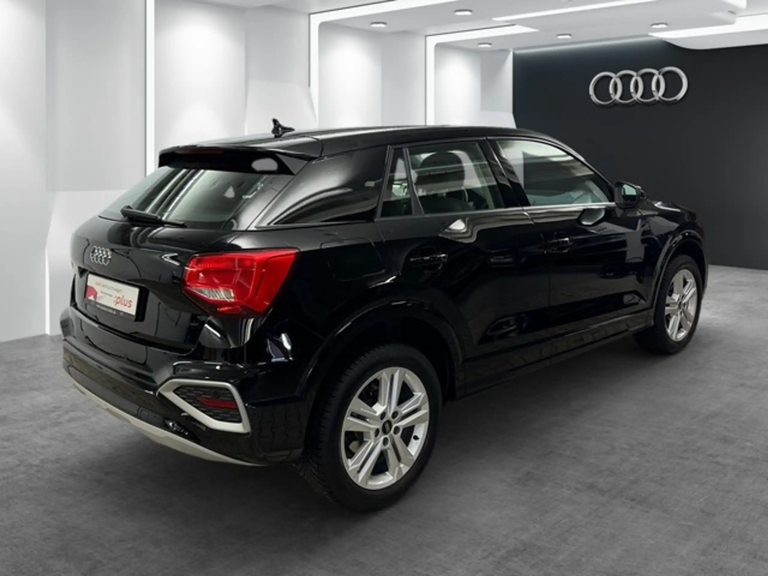 Audi - Q2