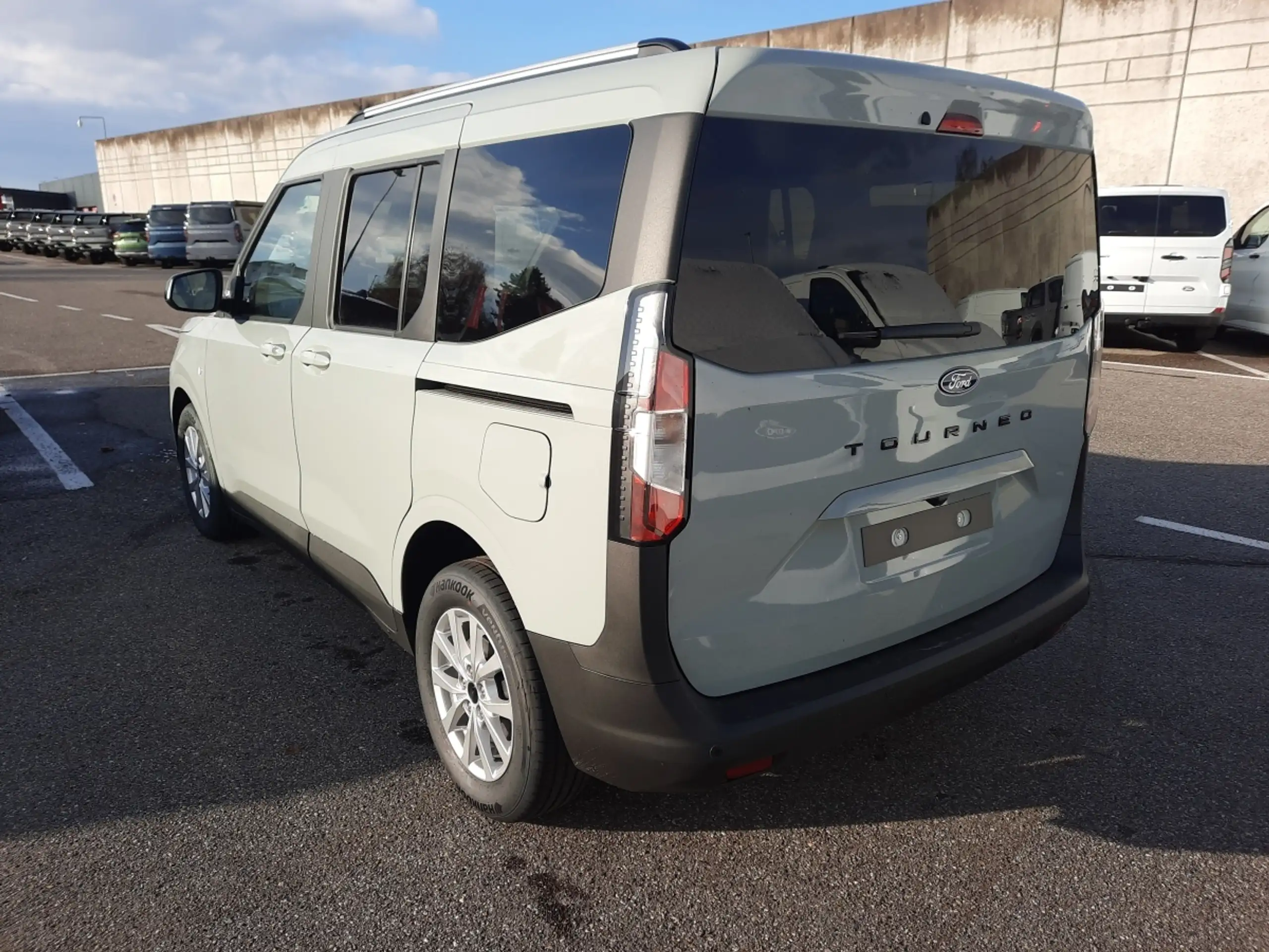 Ford - Tourneo Courier