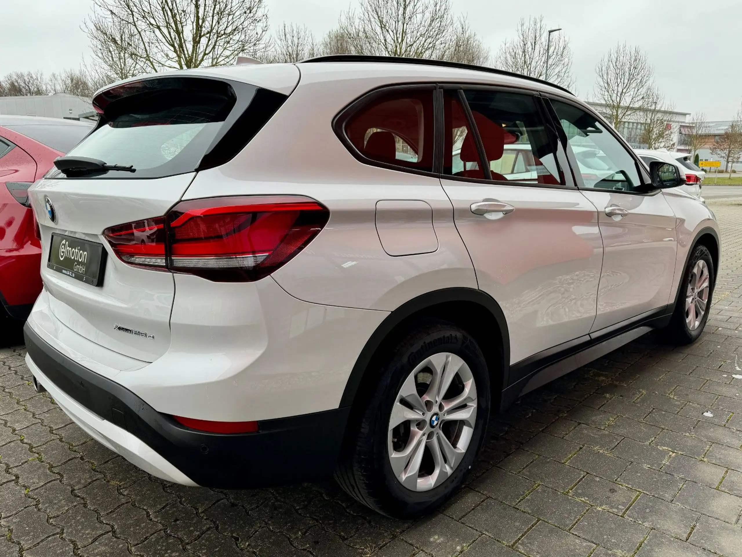 BMW - X1