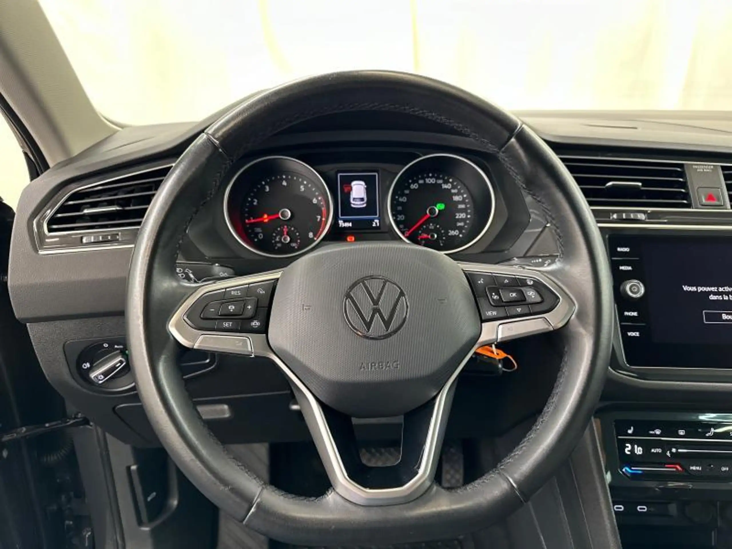 Volkswagen - Tiguan