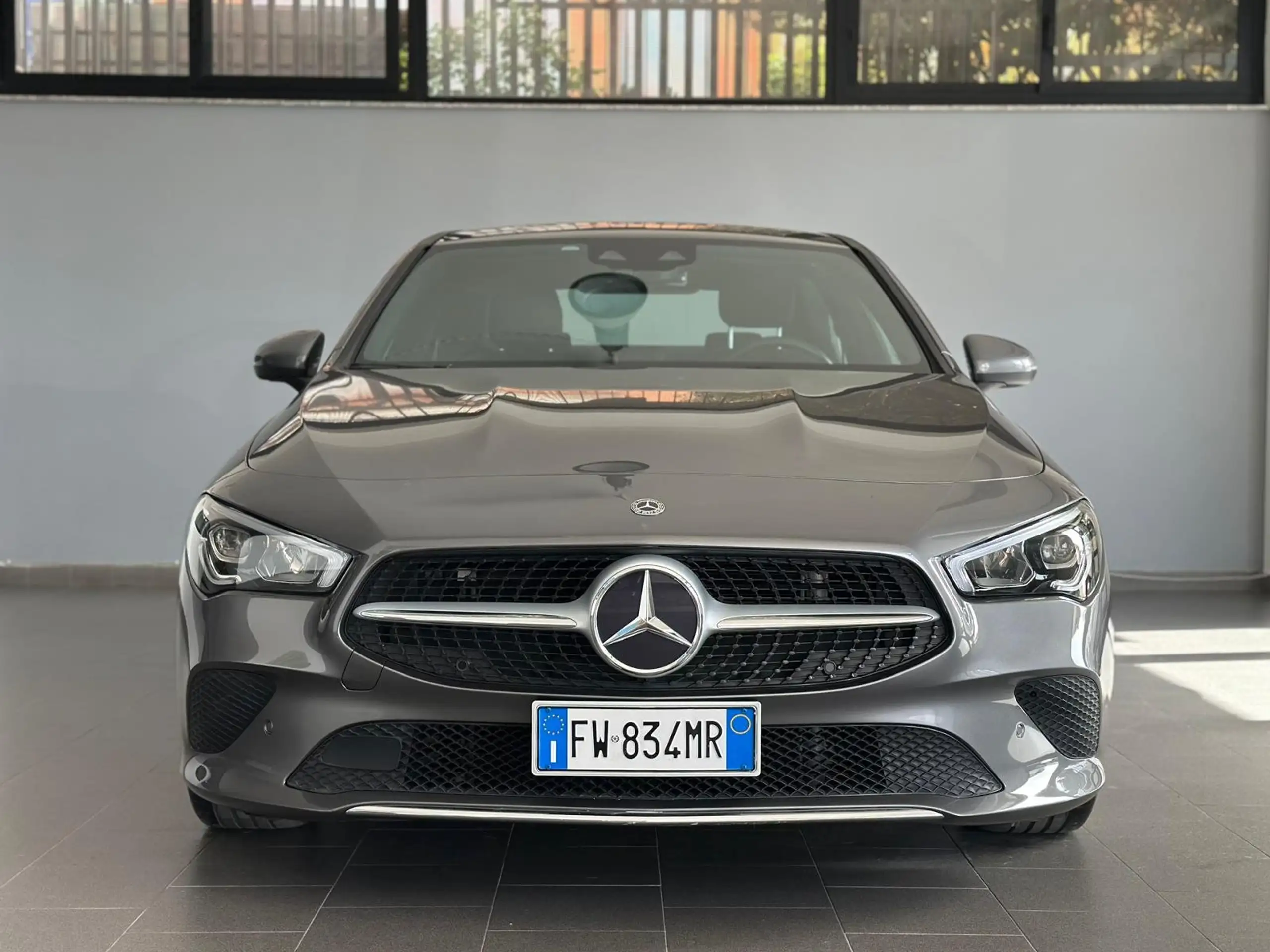 Mercedes-Benz - CLA 180