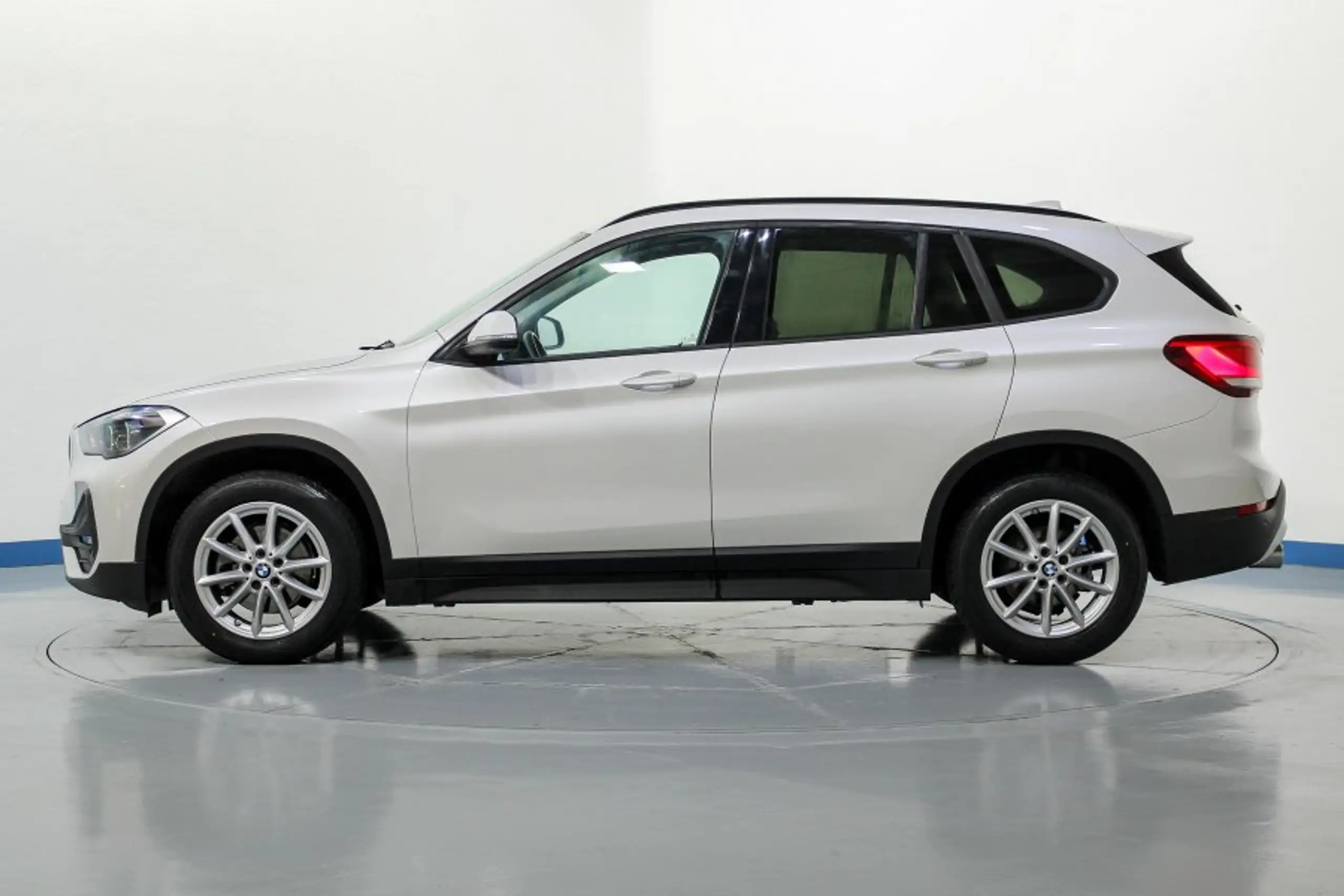 BMW - X1