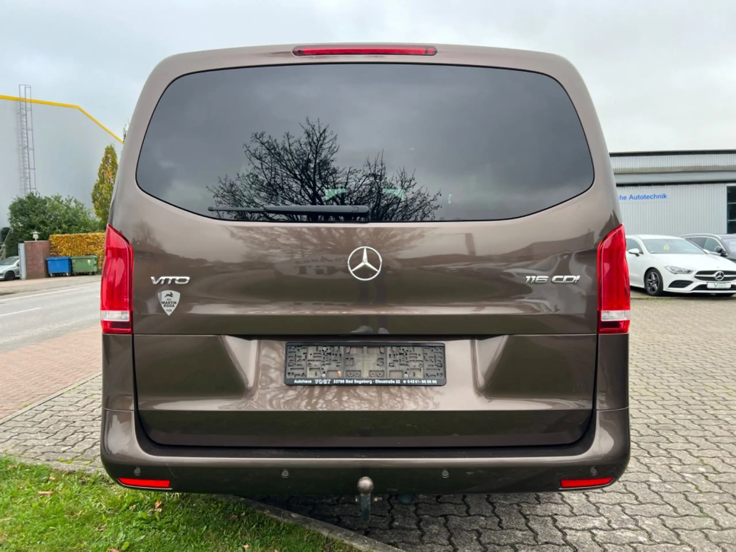 Mercedes-Benz - Vito