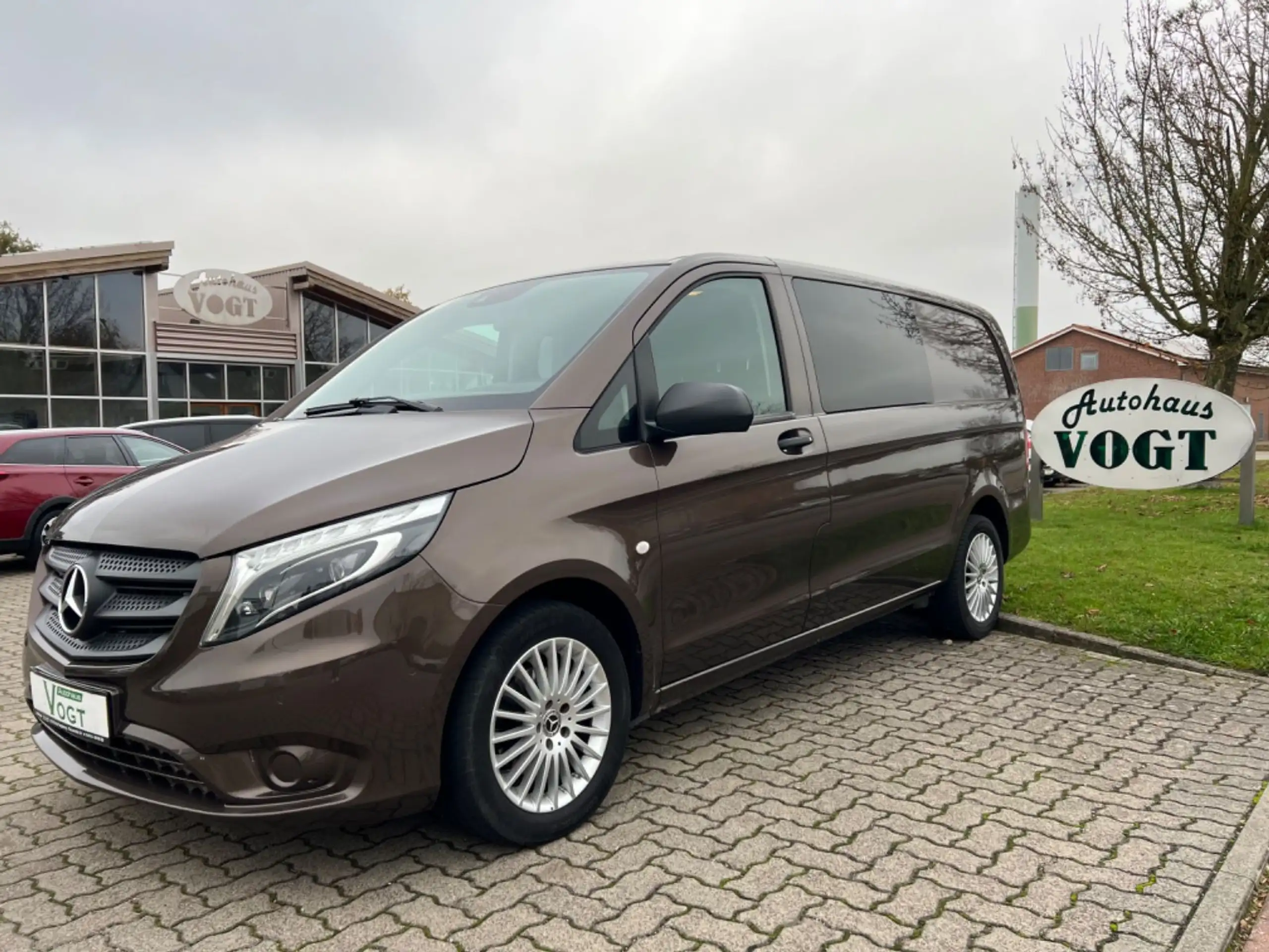 Mercedes-Benz - Vito