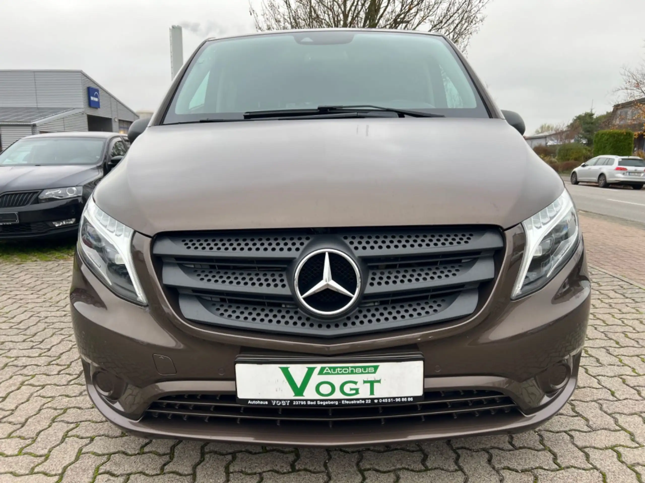 Mercedes-Benz - Vito