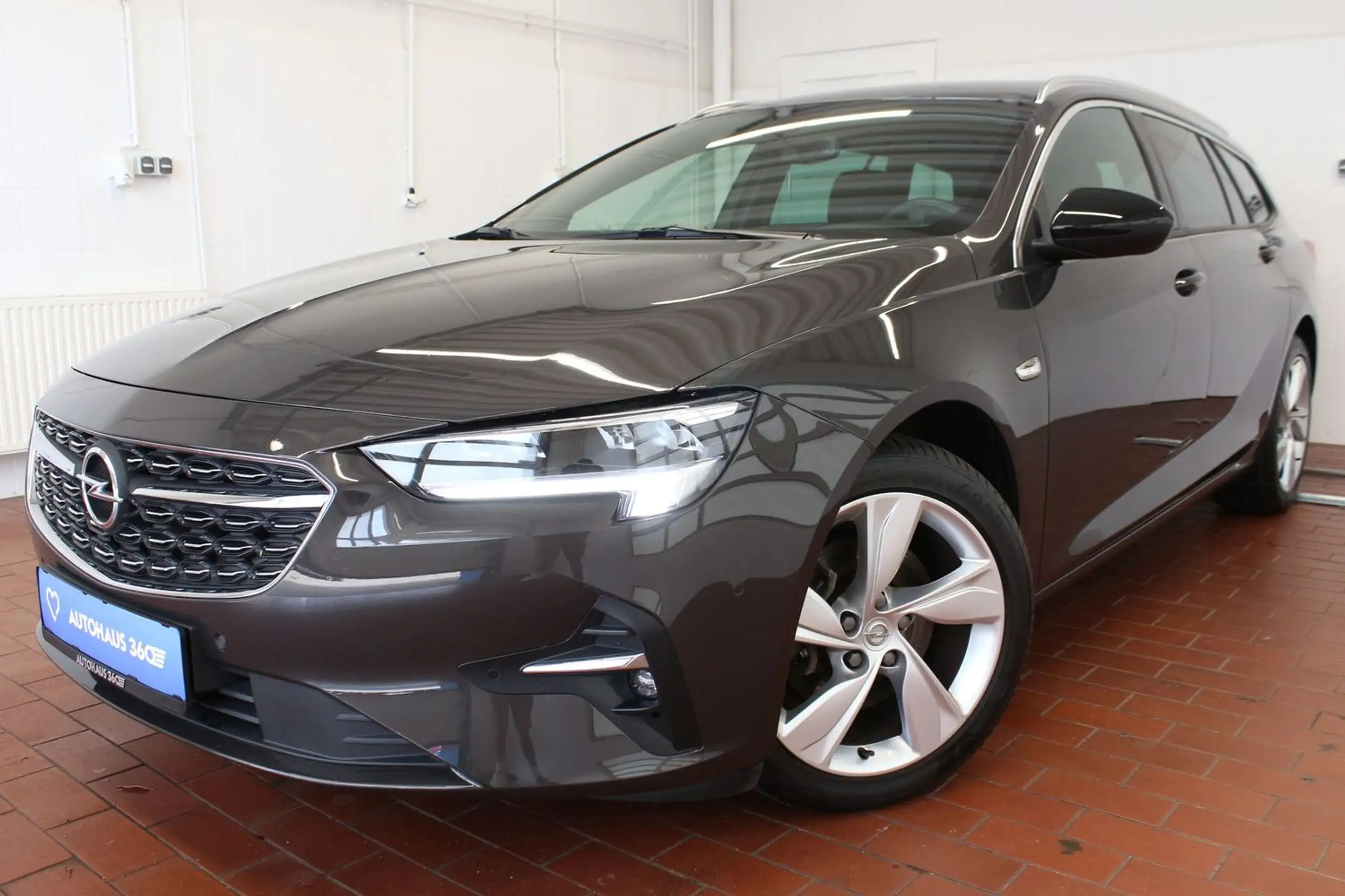 Opel - Insignia