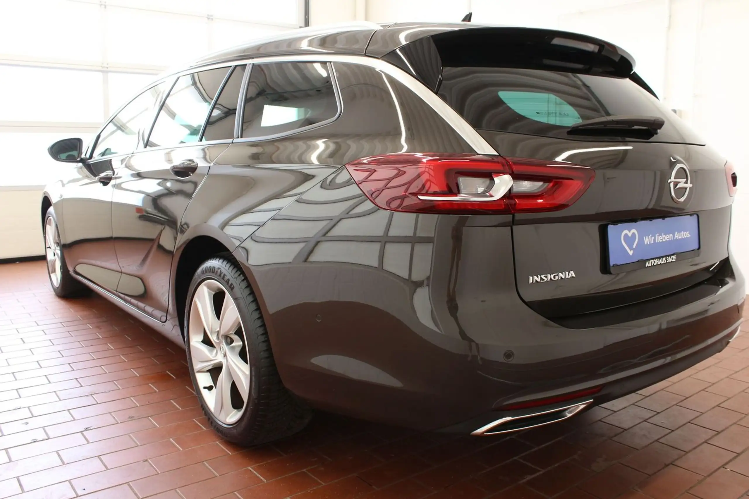 Opel - Insignia