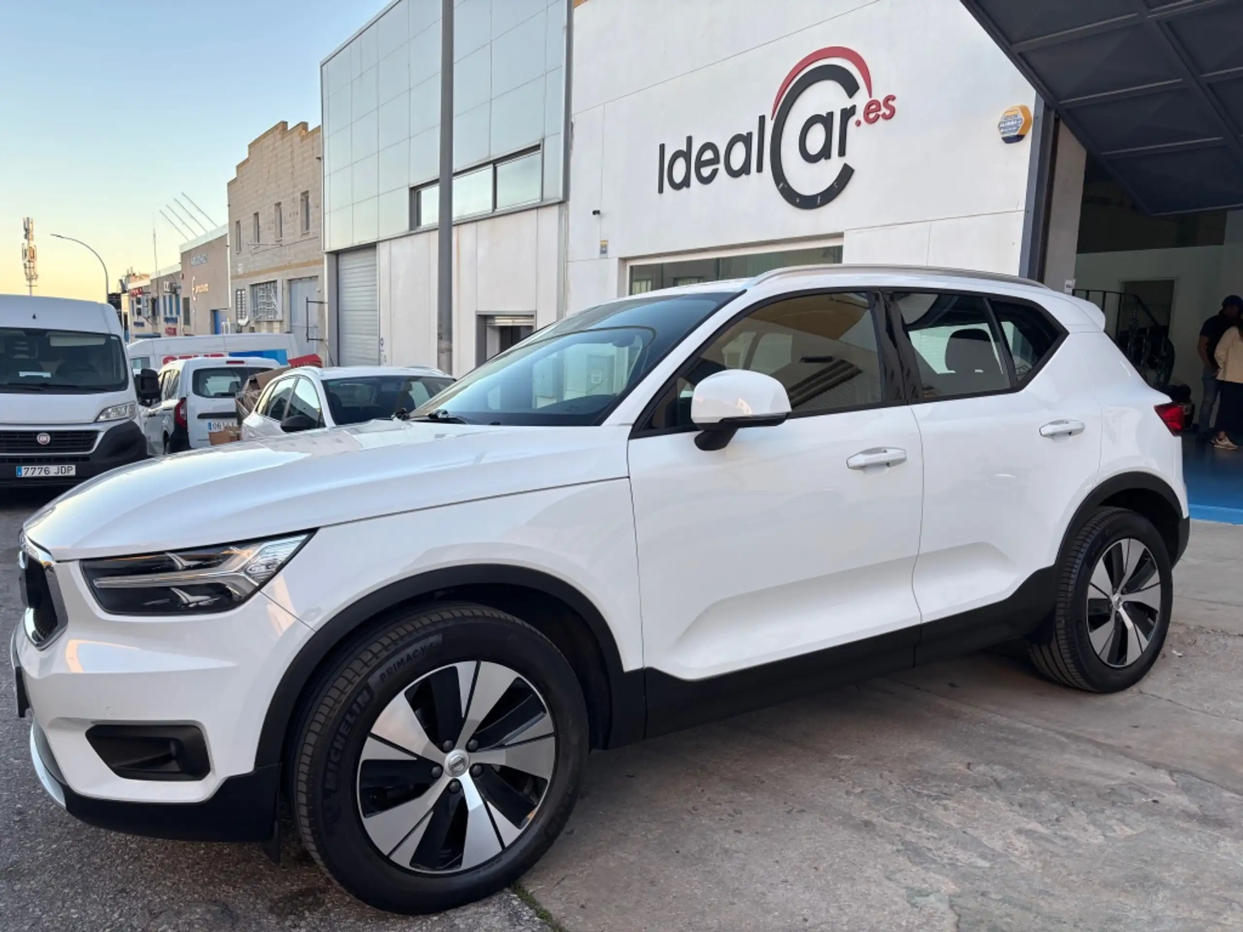 Volvo - XC40