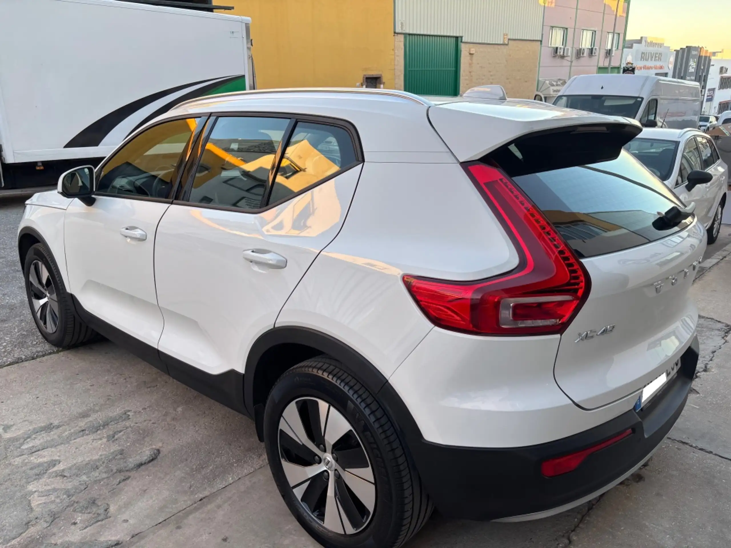 Volvo - XC40