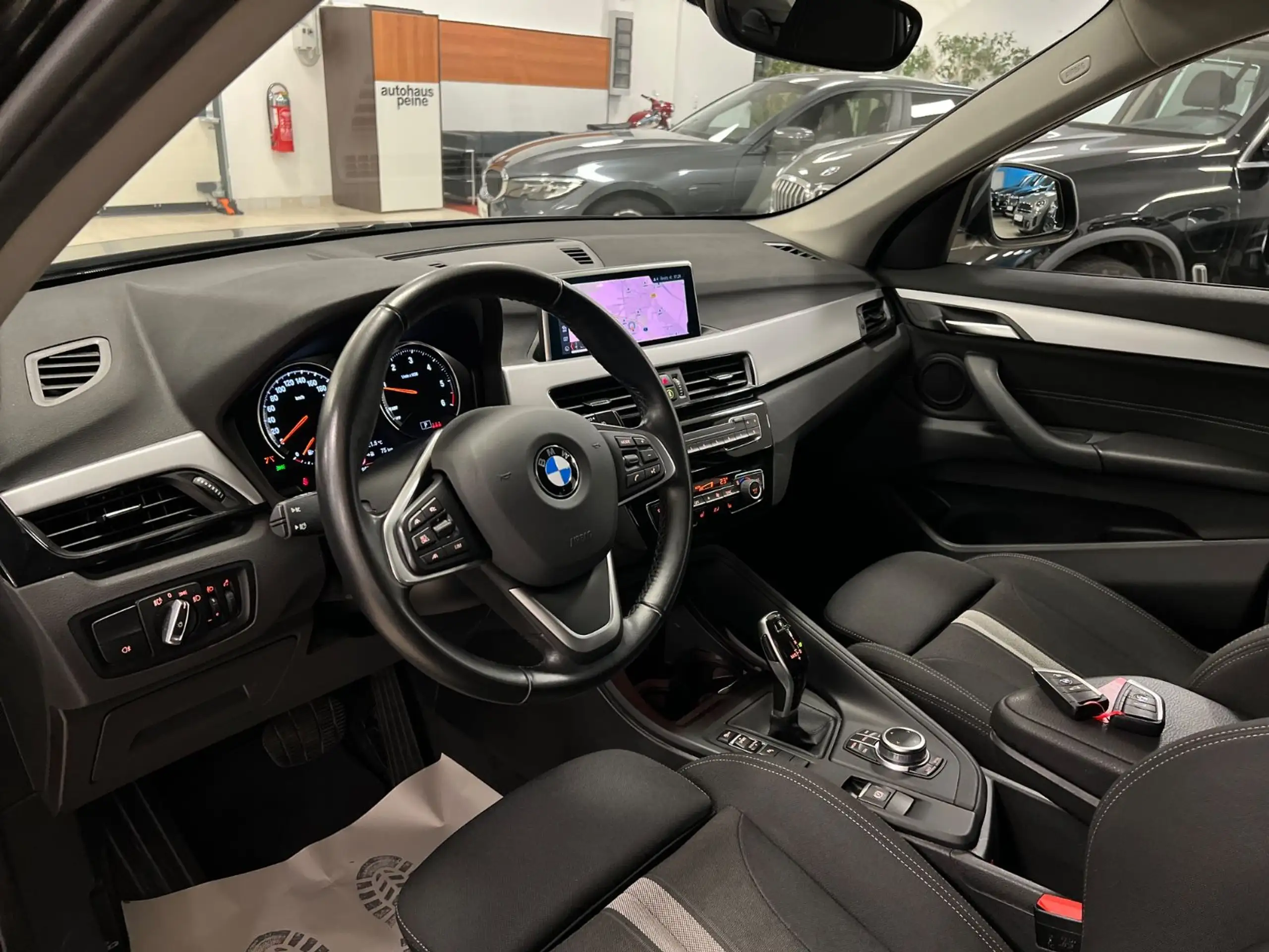 BMW - X1