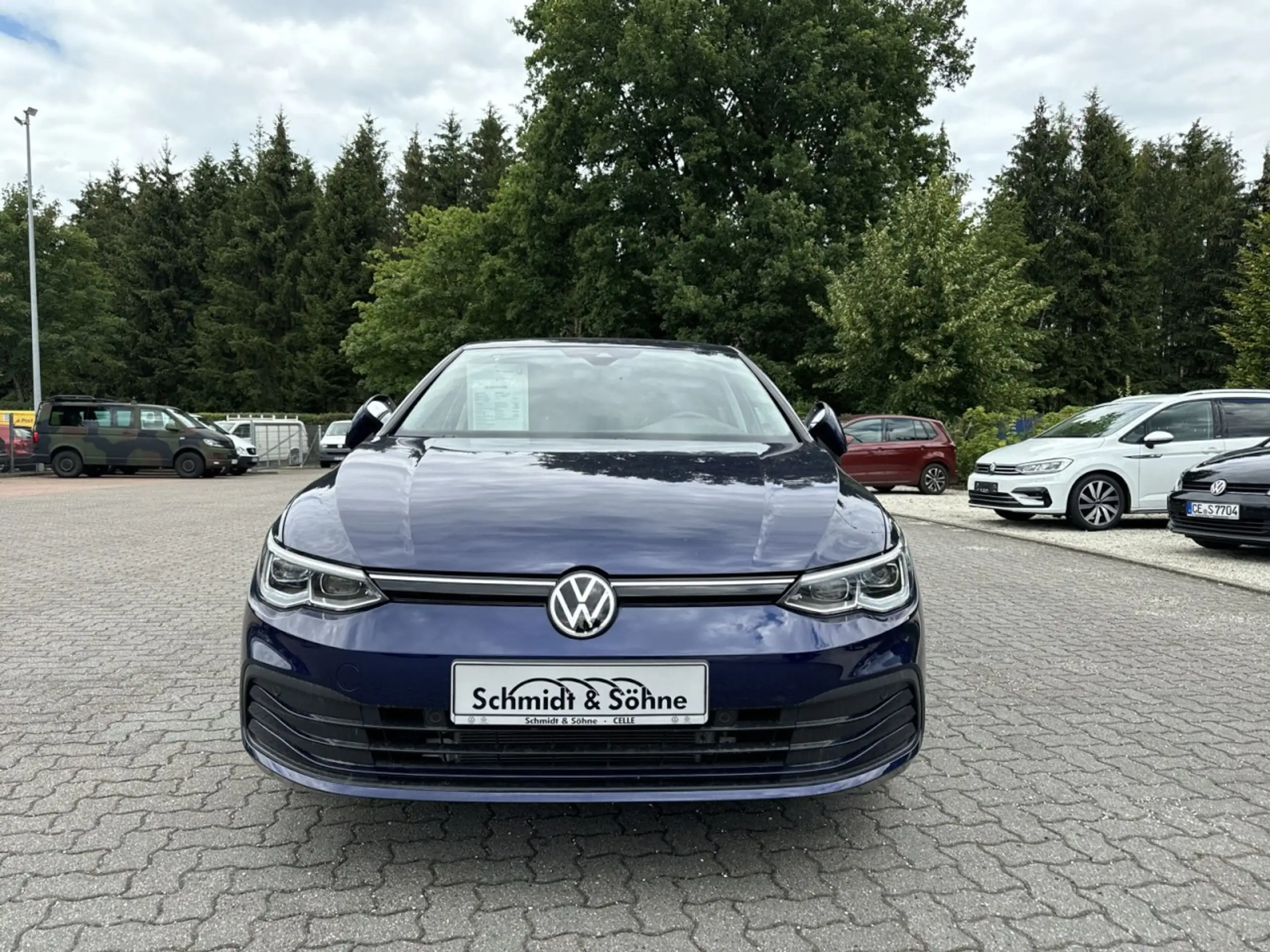 Volkswagen - Golf